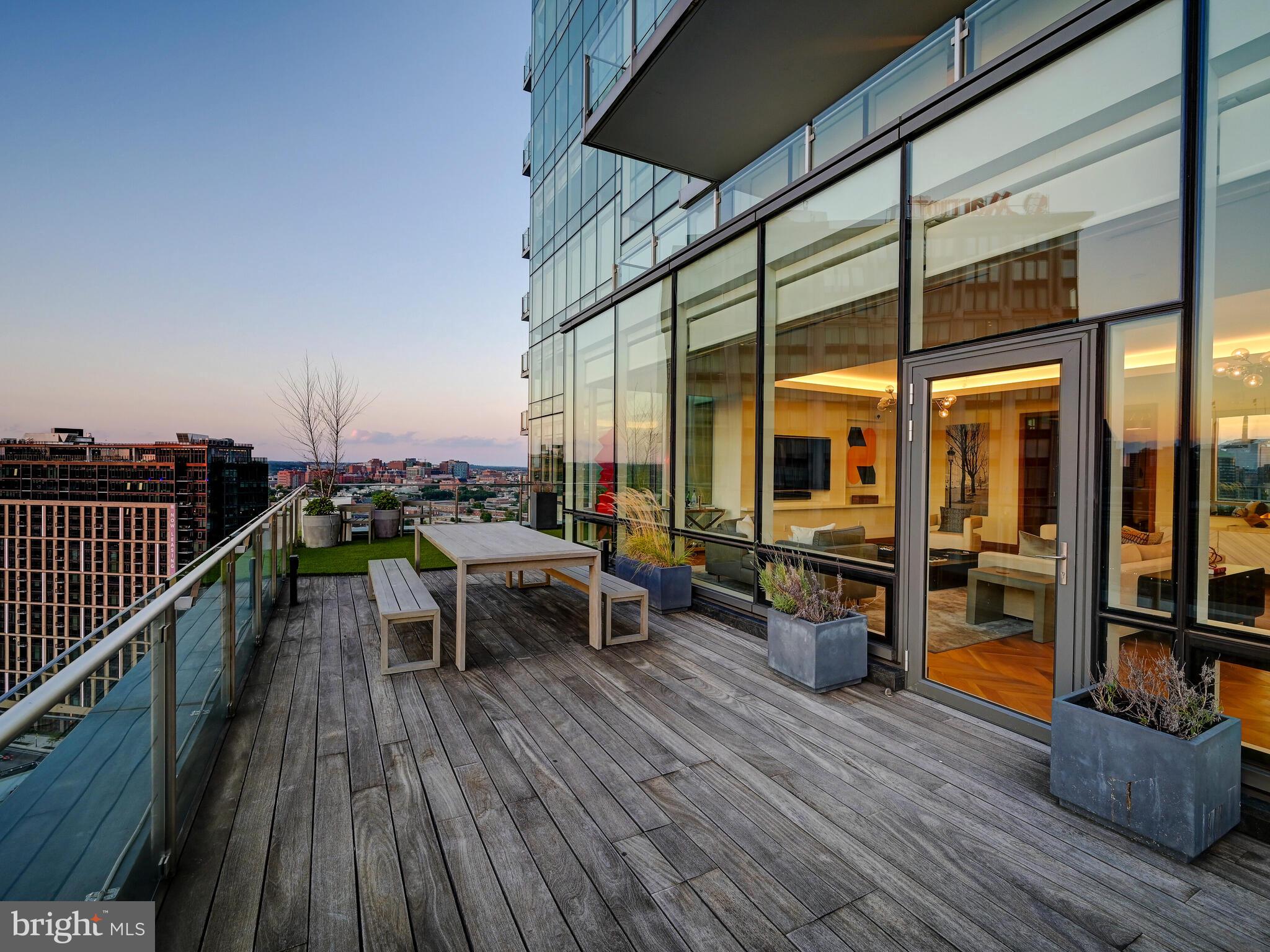 300 INTERNATIONAL DRIVE Unit: 2302