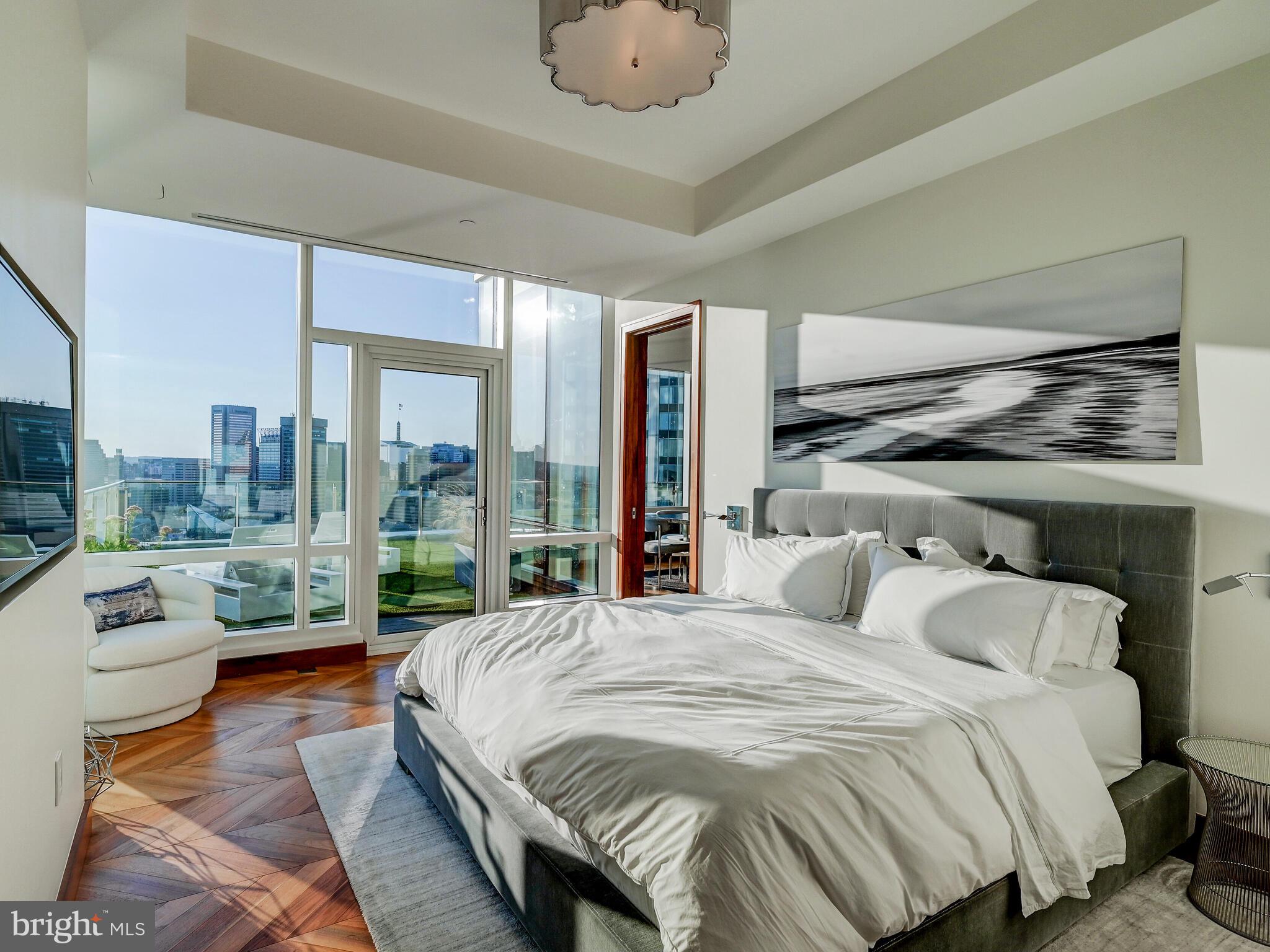 300 INTERNATIONAL DRIVE Unit: 2302