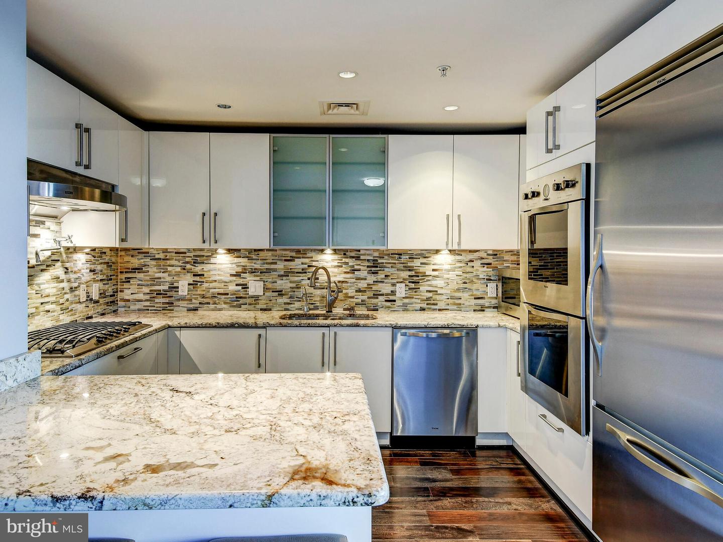 801 KEY HIGHWAY Unit: 353