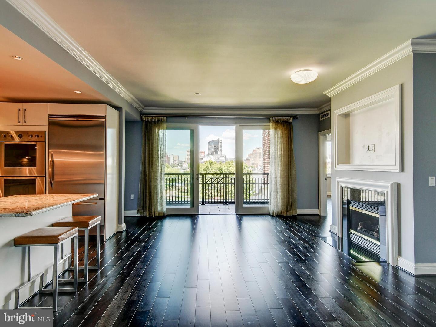 801 KEY HIGHWAY Unit: 353
