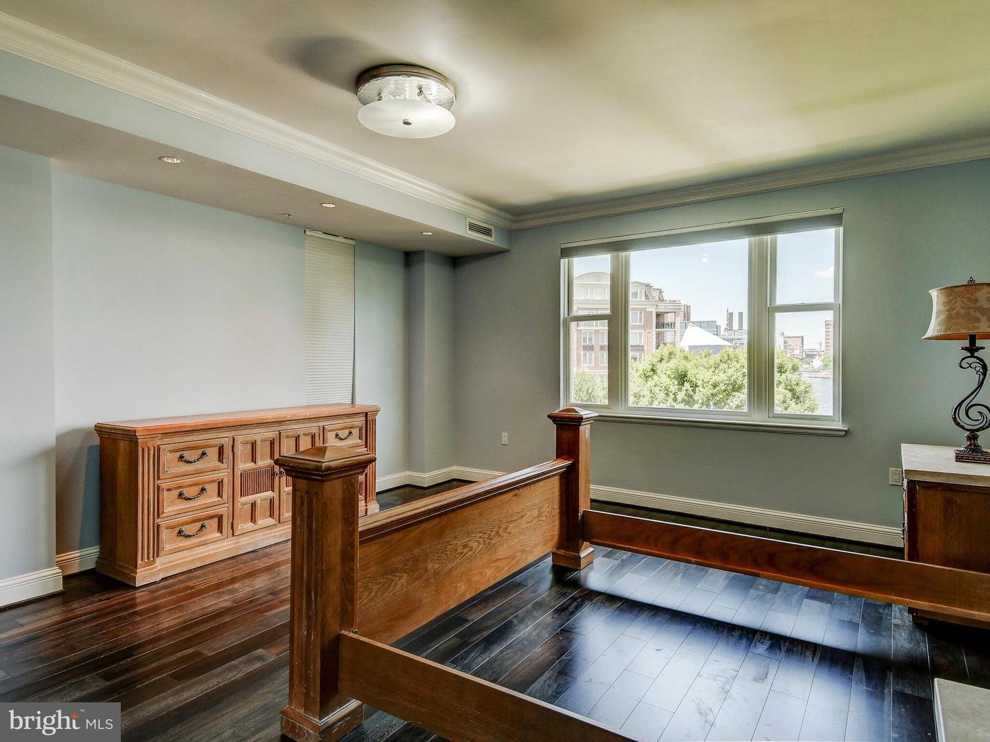 801 KEY HIGHWAY Unit: 353