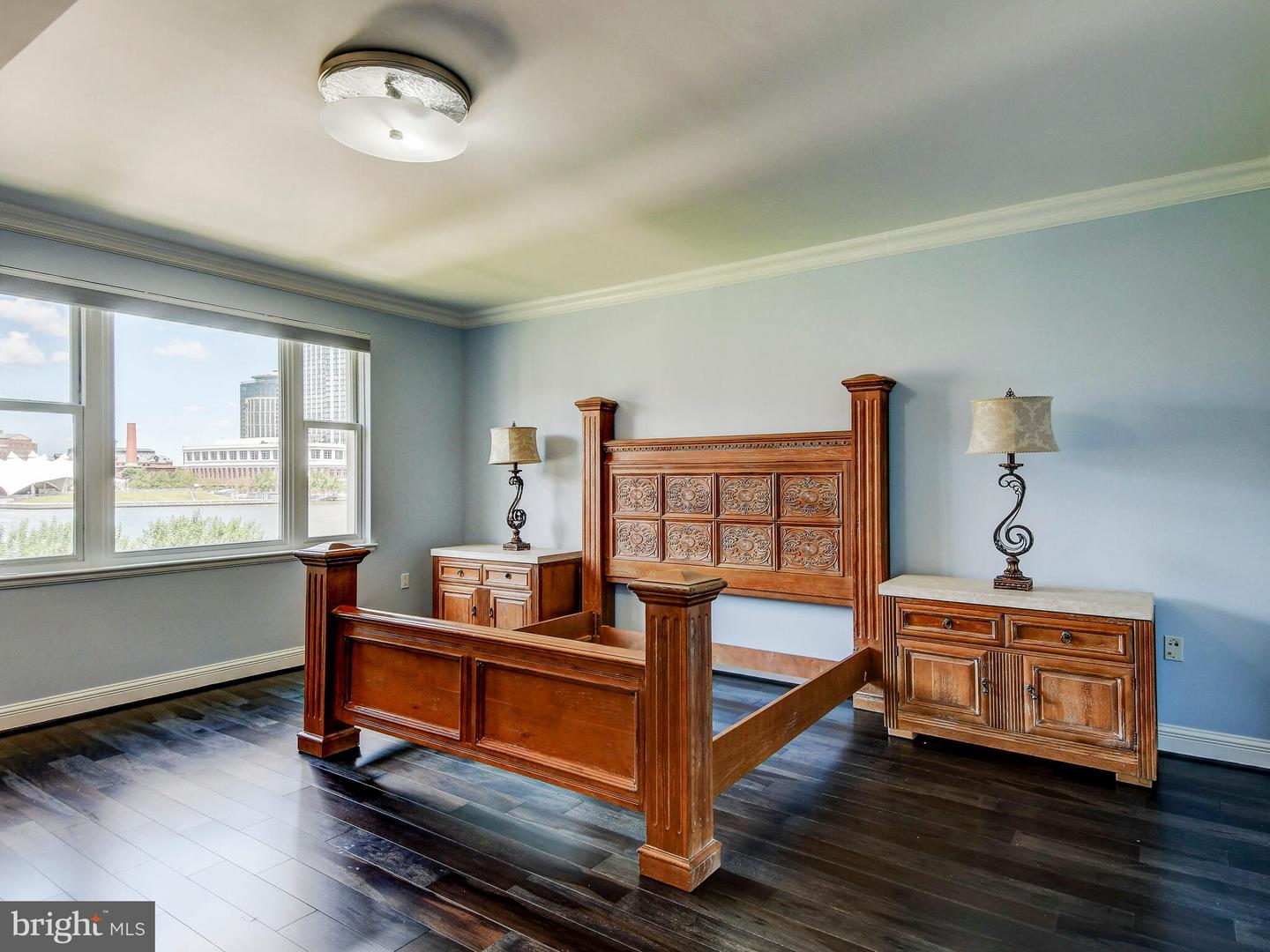 801 KEY HIGHWAY Unit: 353