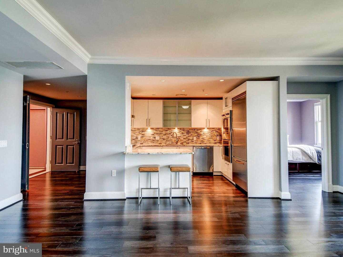 801 KEY HIGHWAY Unit: 353