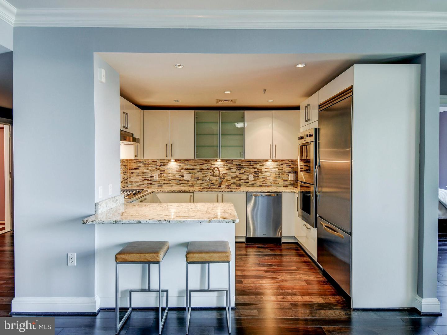 801 KEY HIGHWAY Unit: 353