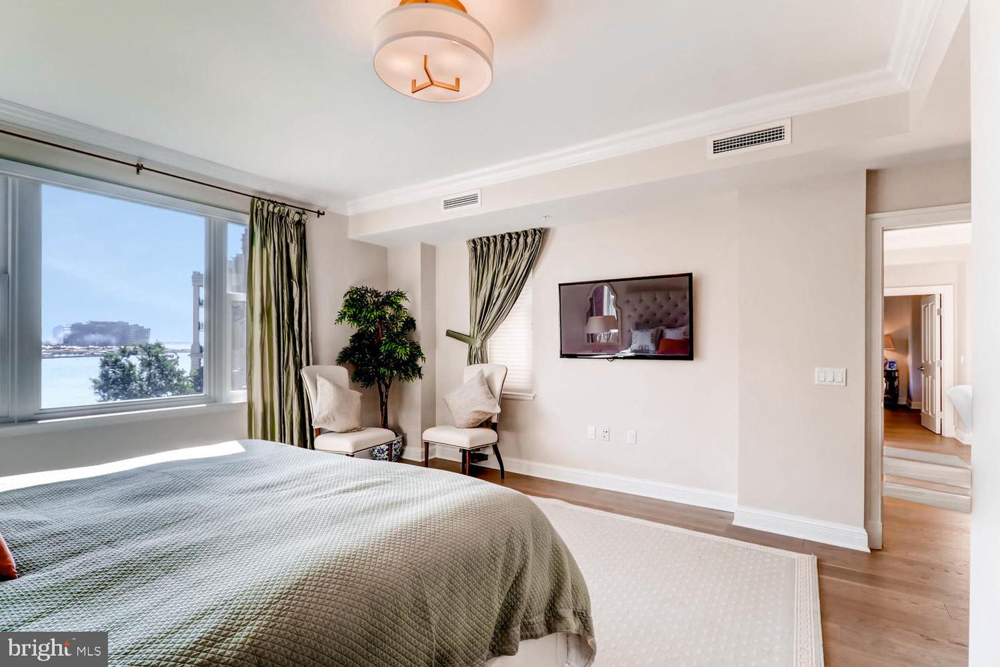 801 Key HIGHWAY Unit: 311