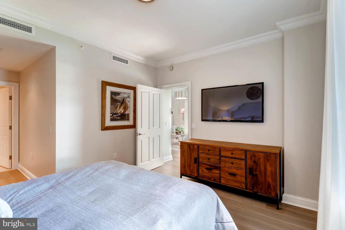 801 Key HIGHWAY Unit: 311
