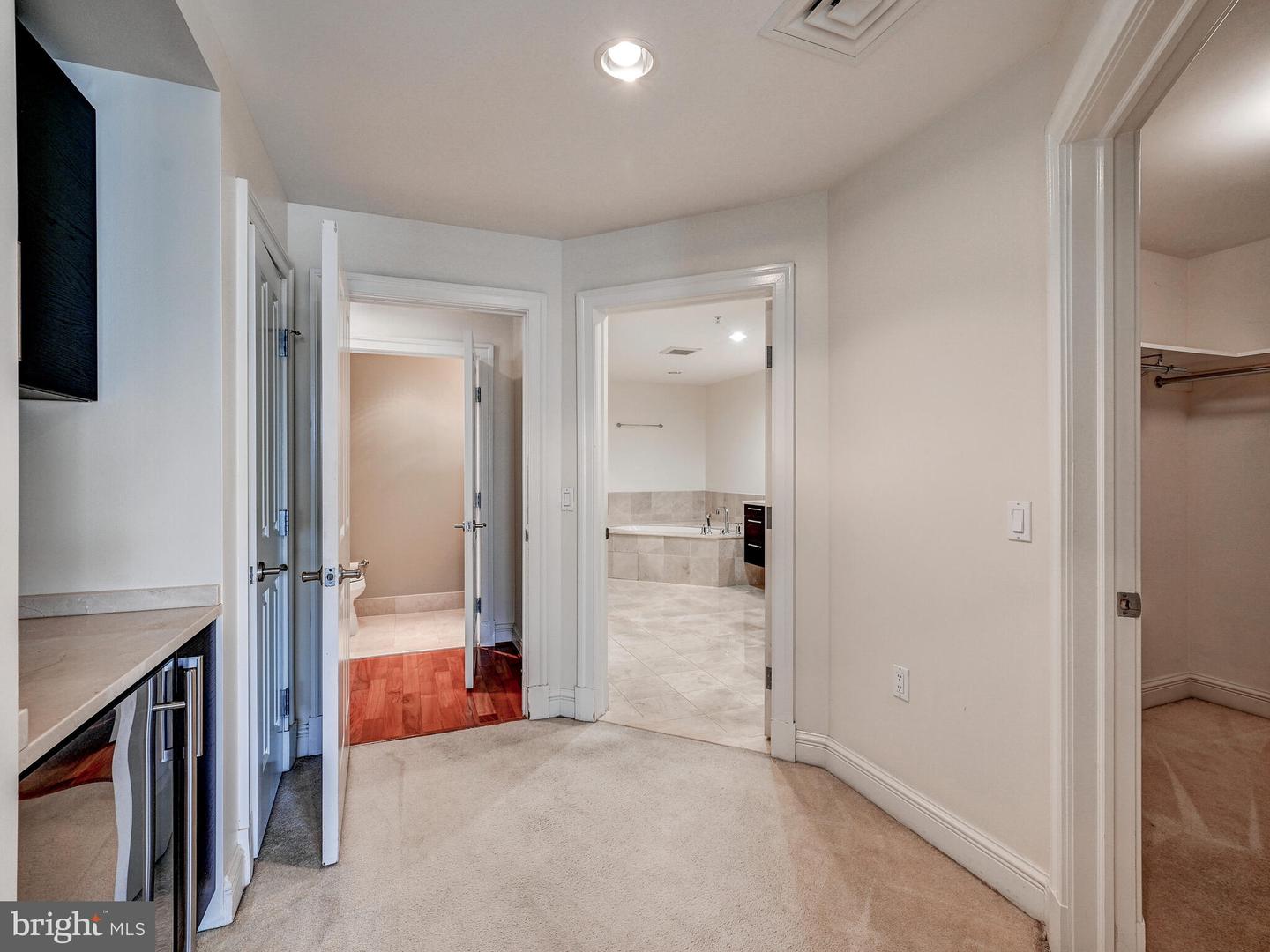 801 Key HIGHWAY Unit: T-10