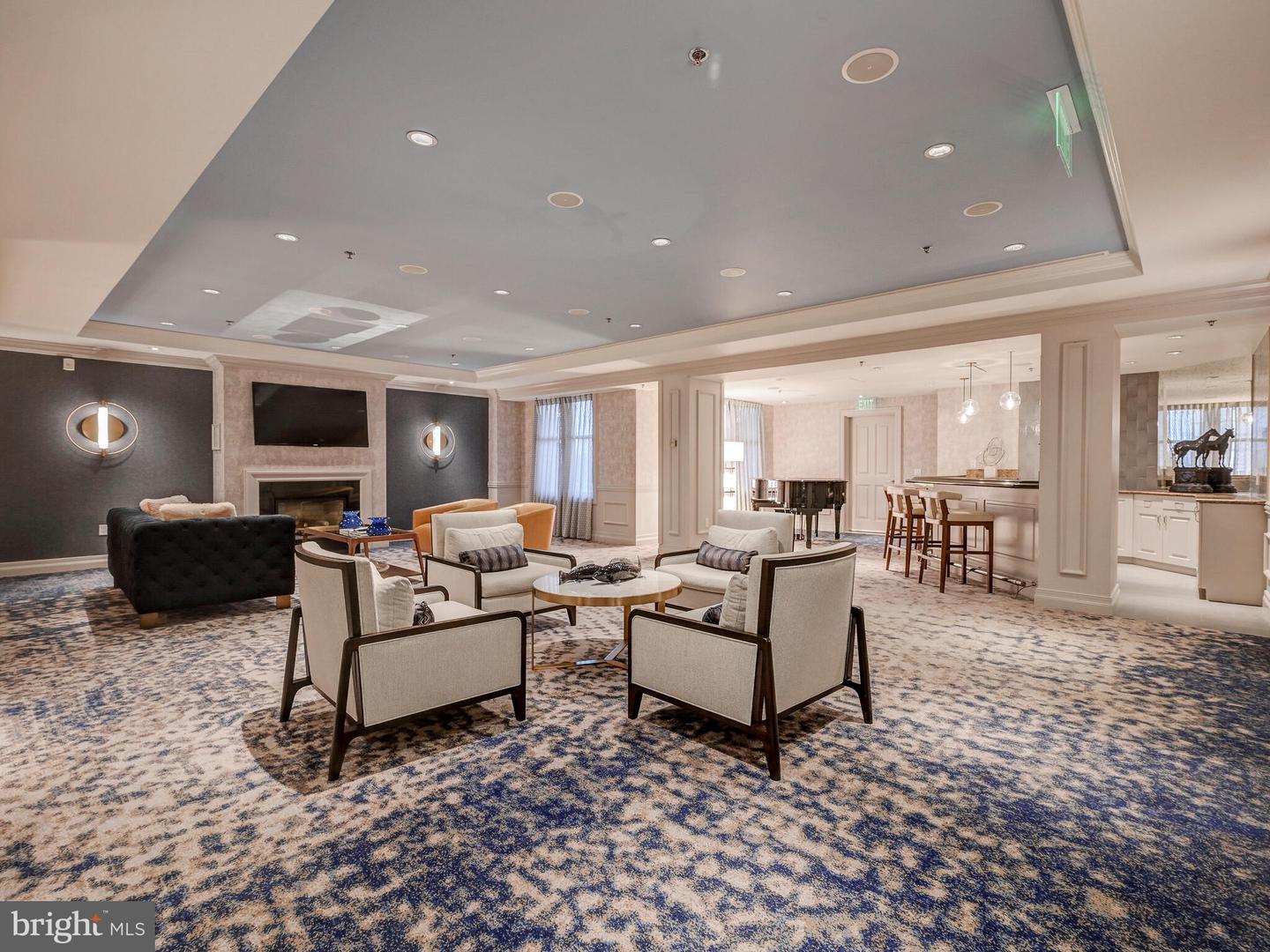 801 Key HIGHWAY Unit: T-10