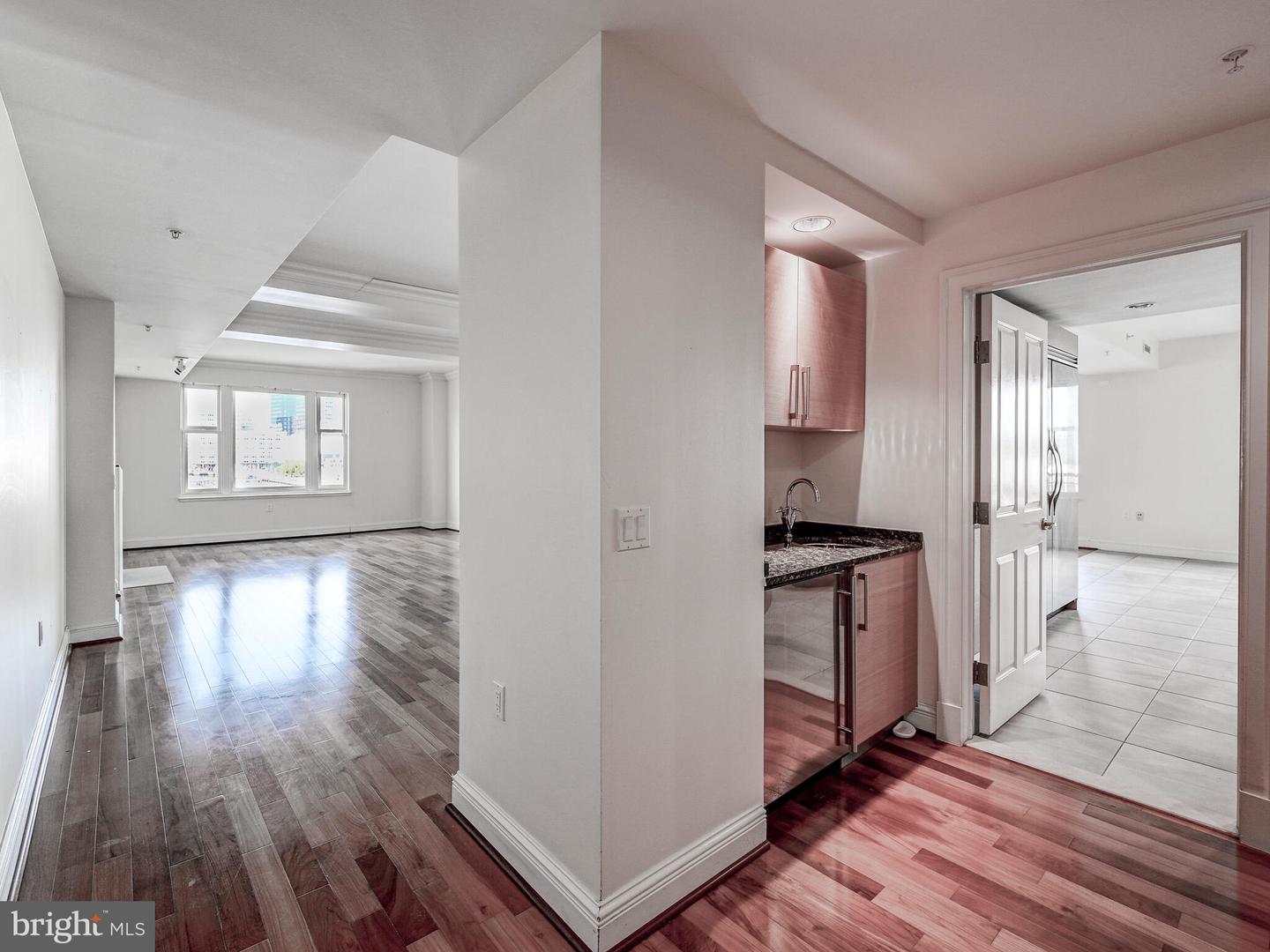 801 Key HIGHWAY Unit: T-10