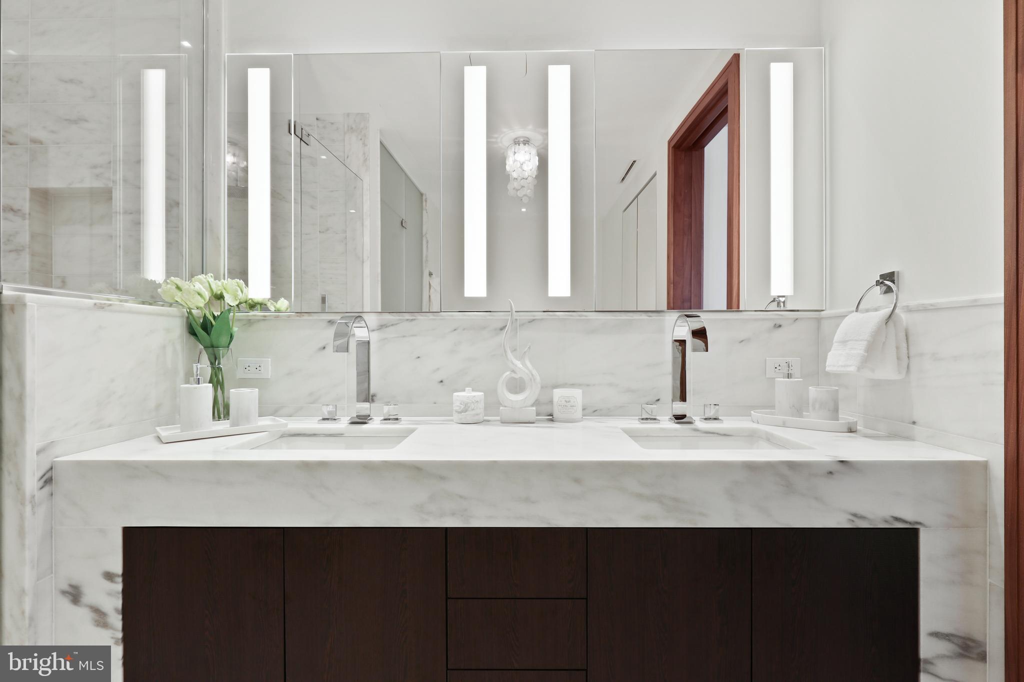 300 International Dr #2403