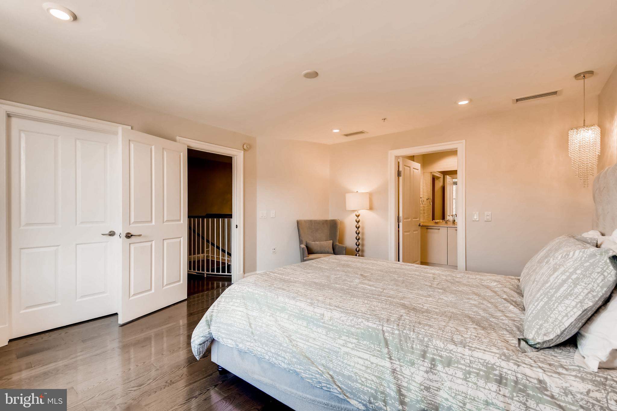 801 Key Hwy #365