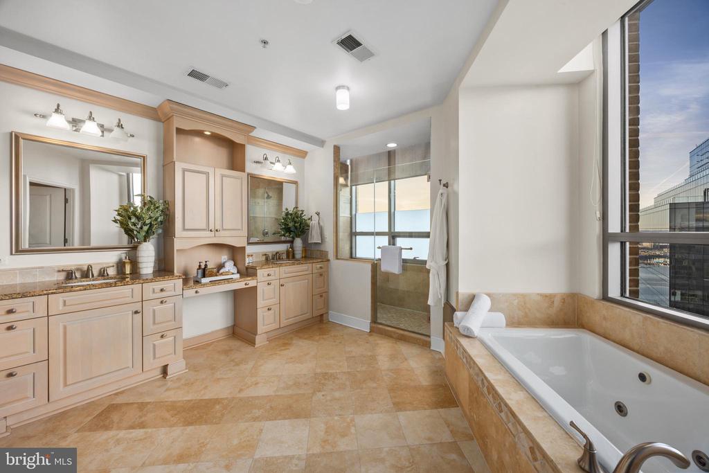 675 President St #2904
