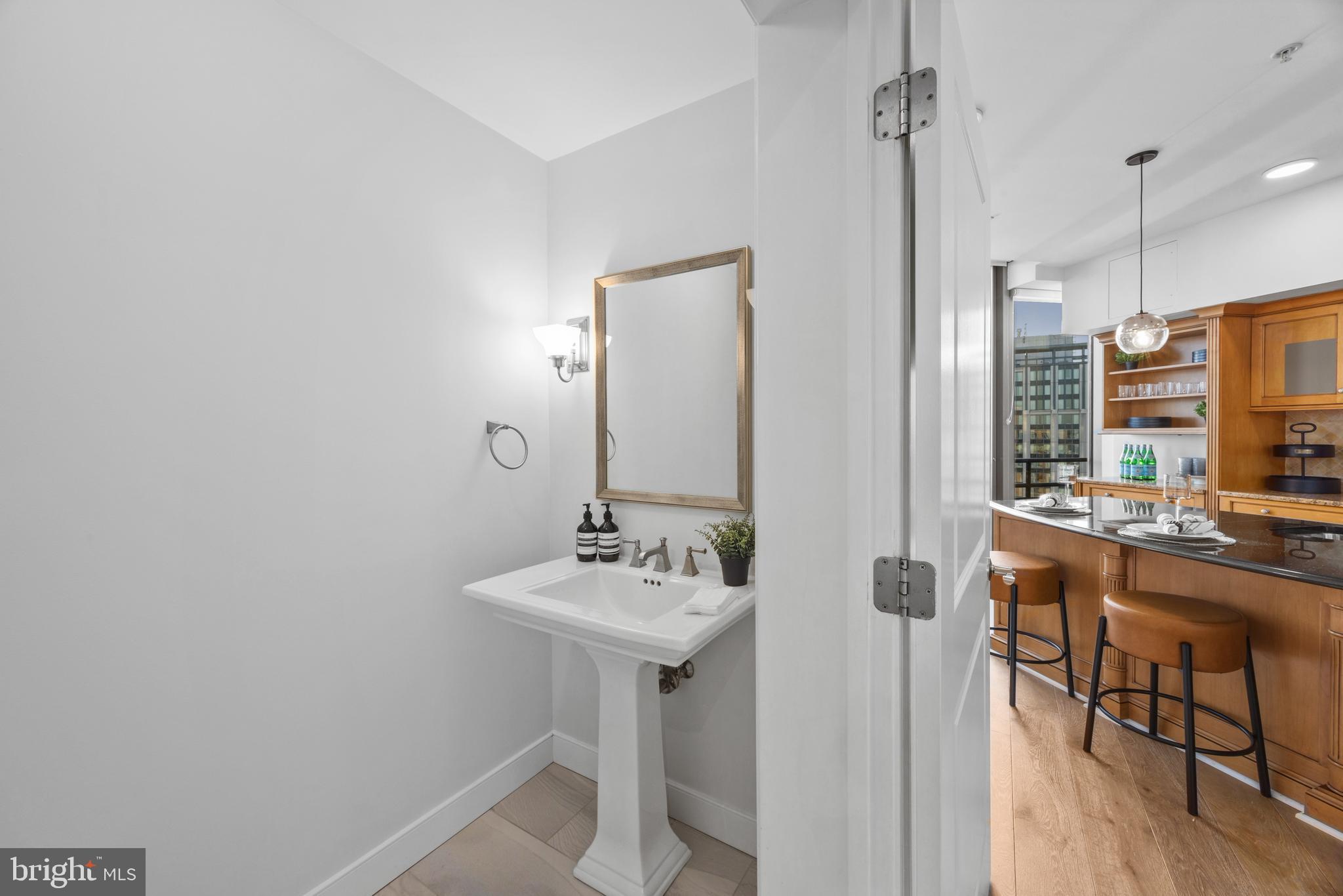 675 President St #2904