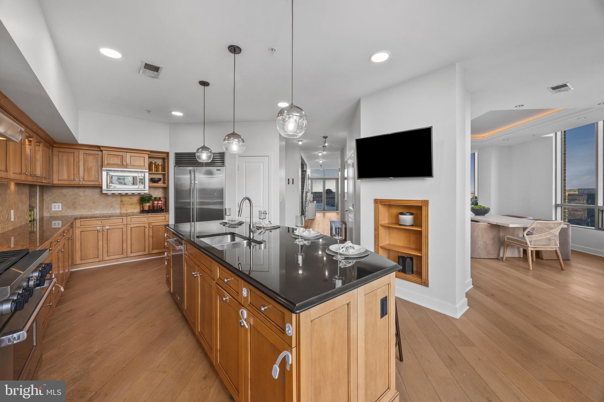 675 President St #2904