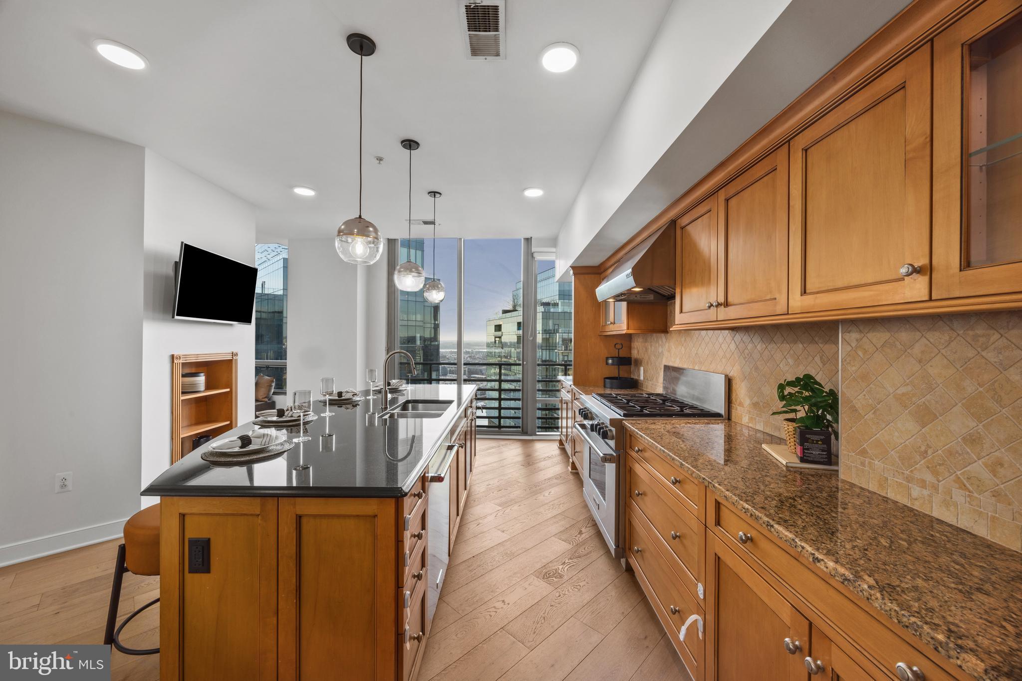 675 President St #2904