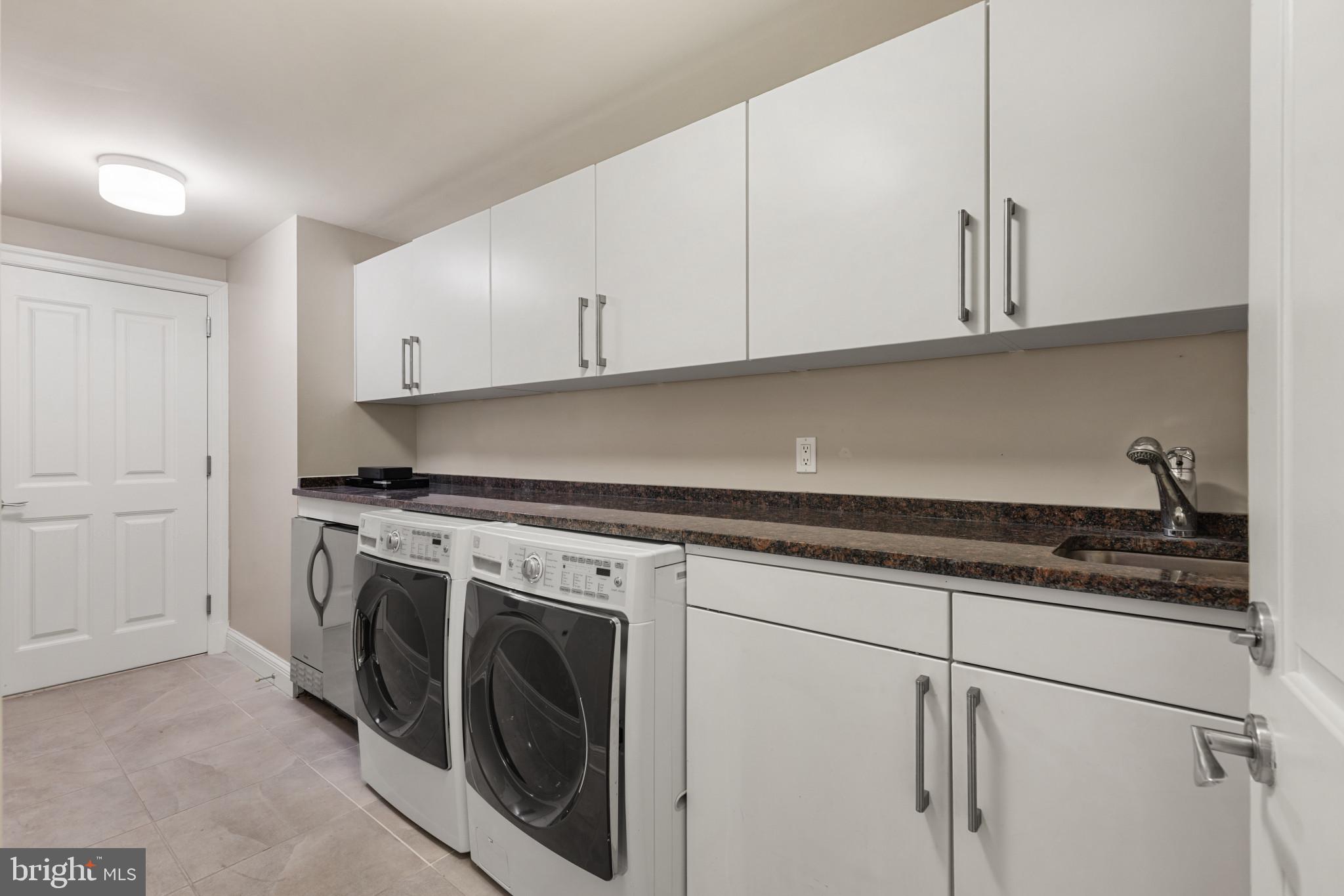 801 Key Hwy #221
