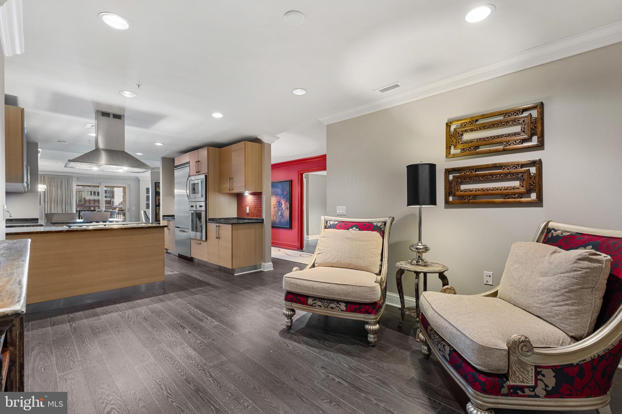 801 Key Hwy #221