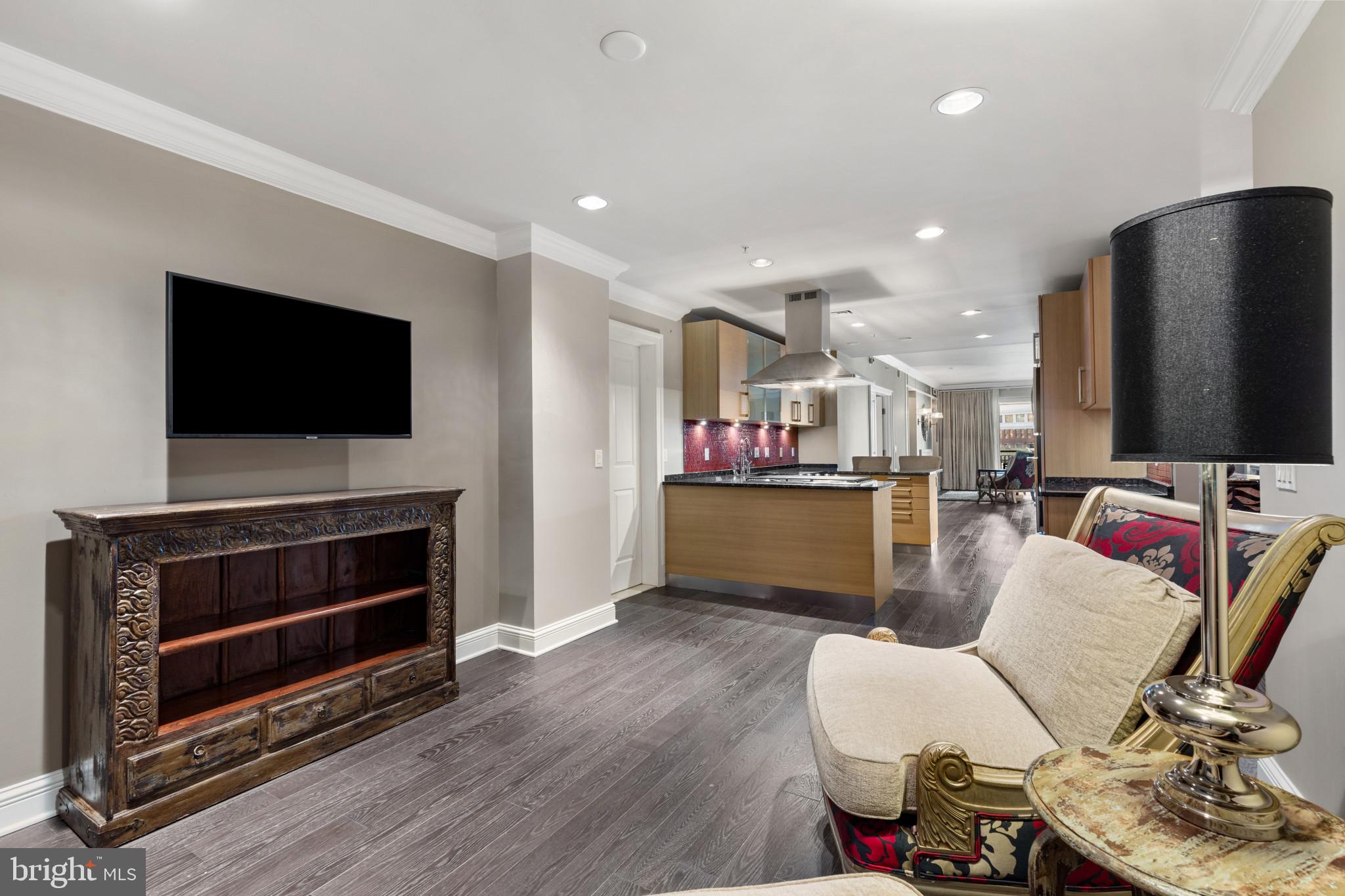 801 Key Hwy #221