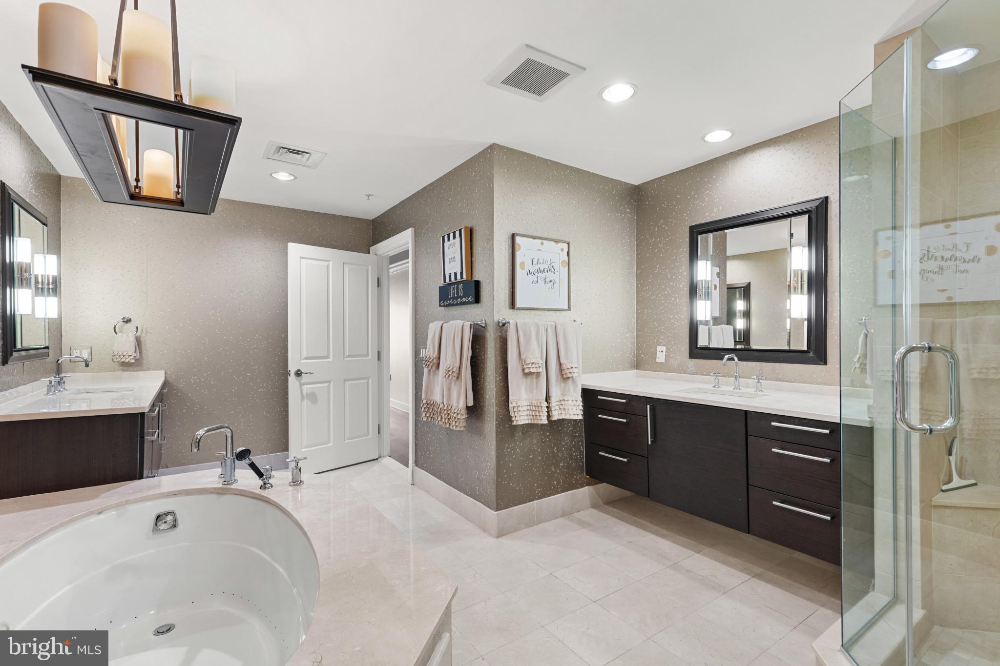 801 Key Hwy #221