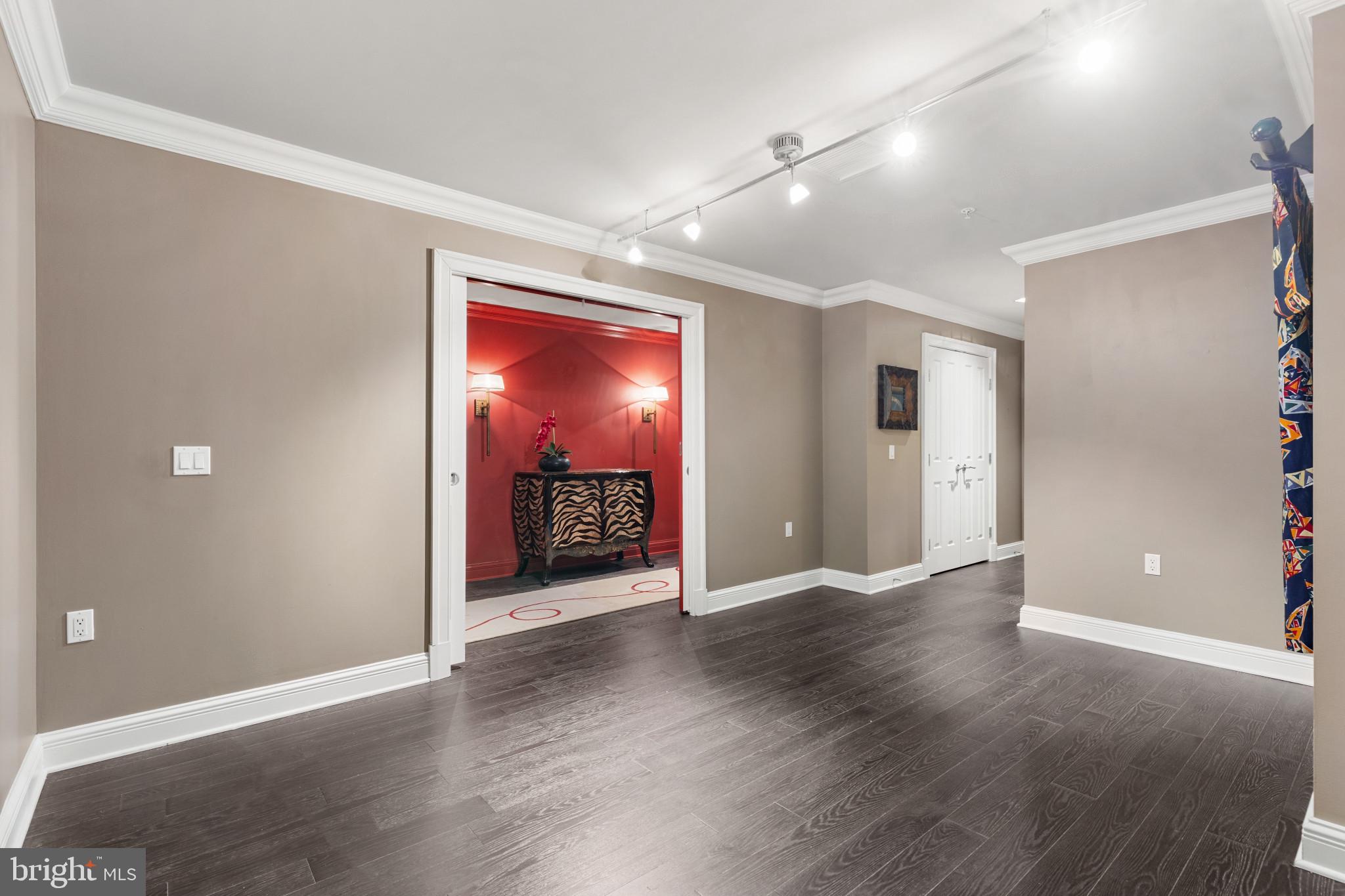 801 Key Hwy #221