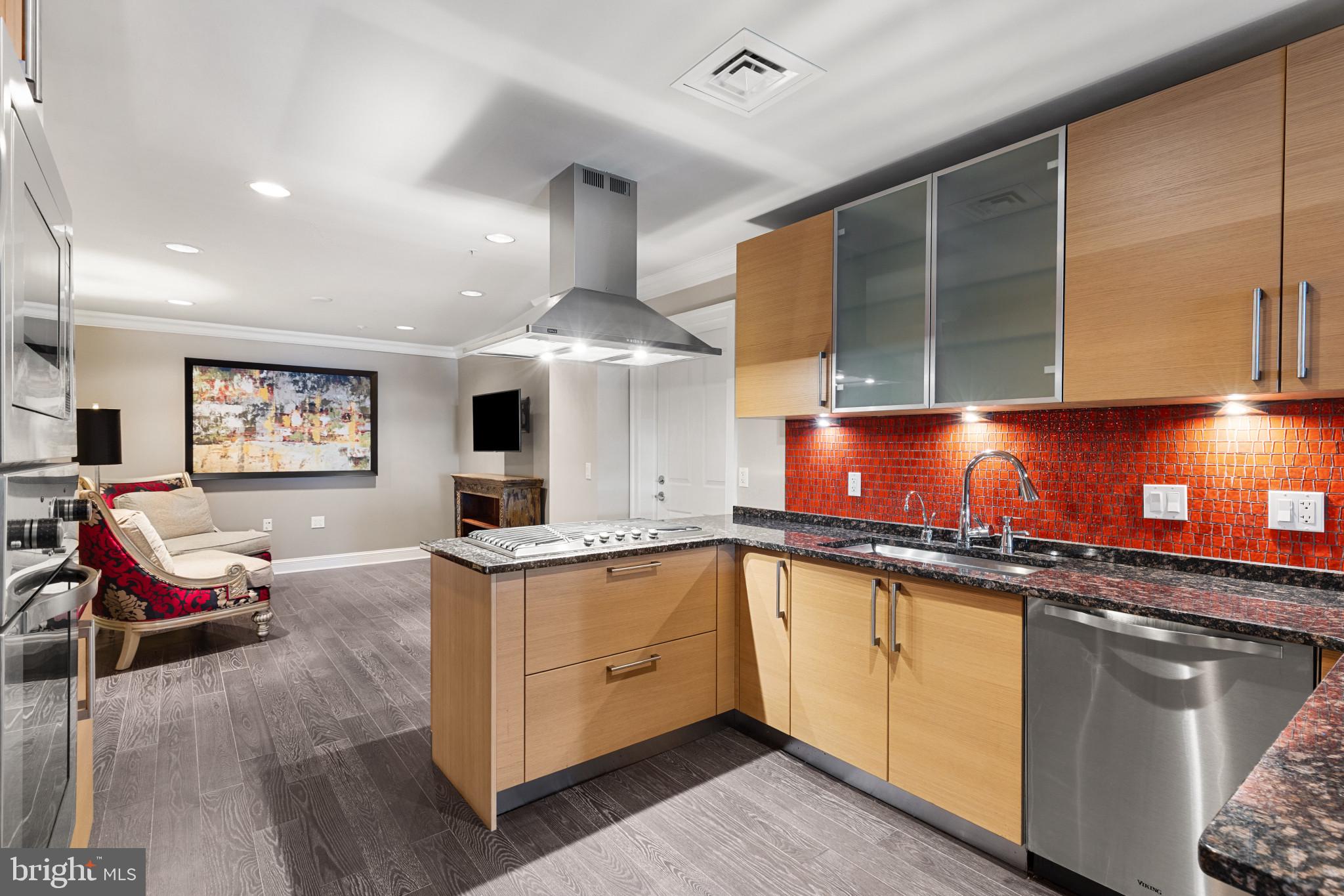 801 Key Hwy #221