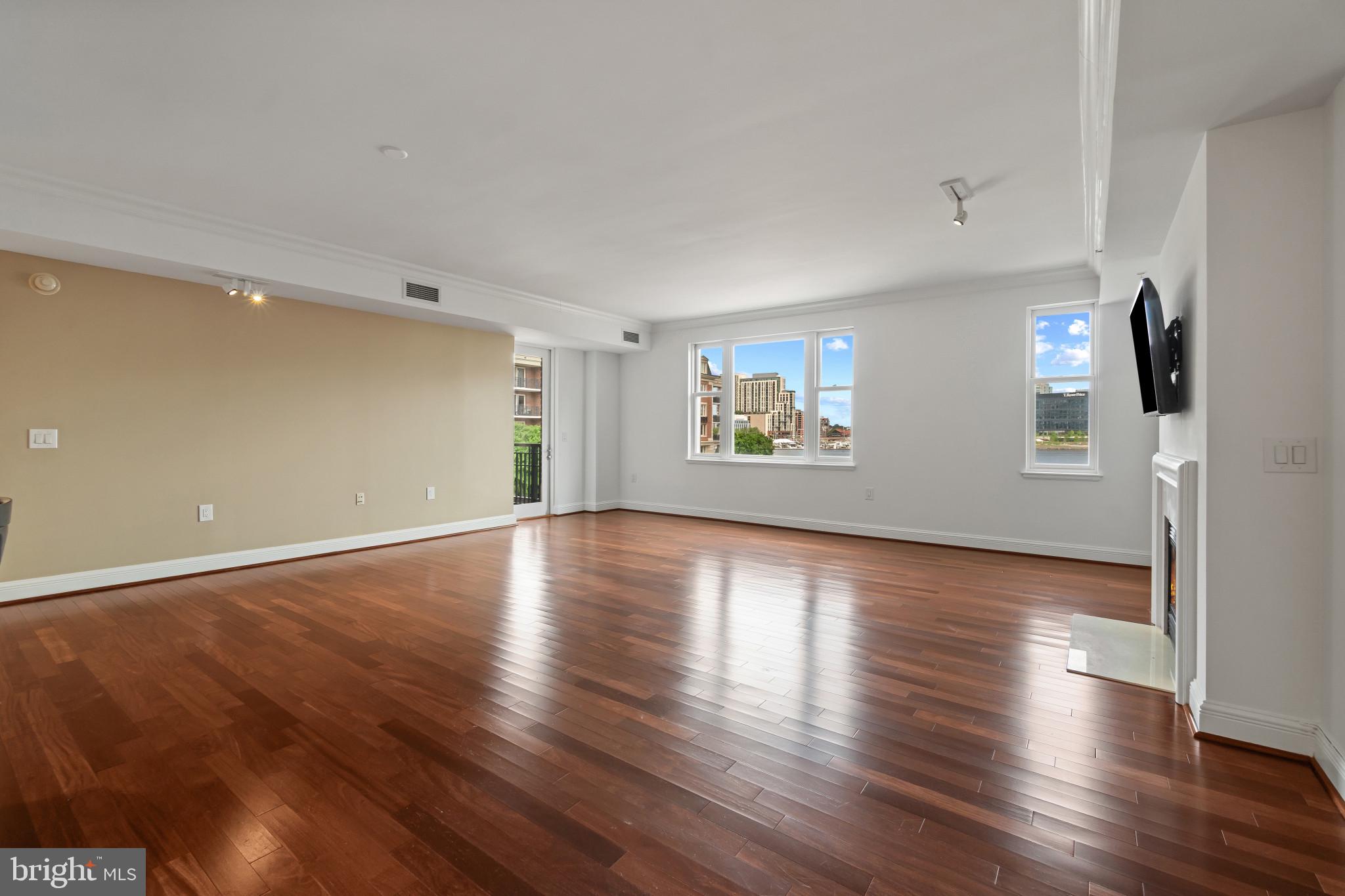 801 Key Hwy #362
