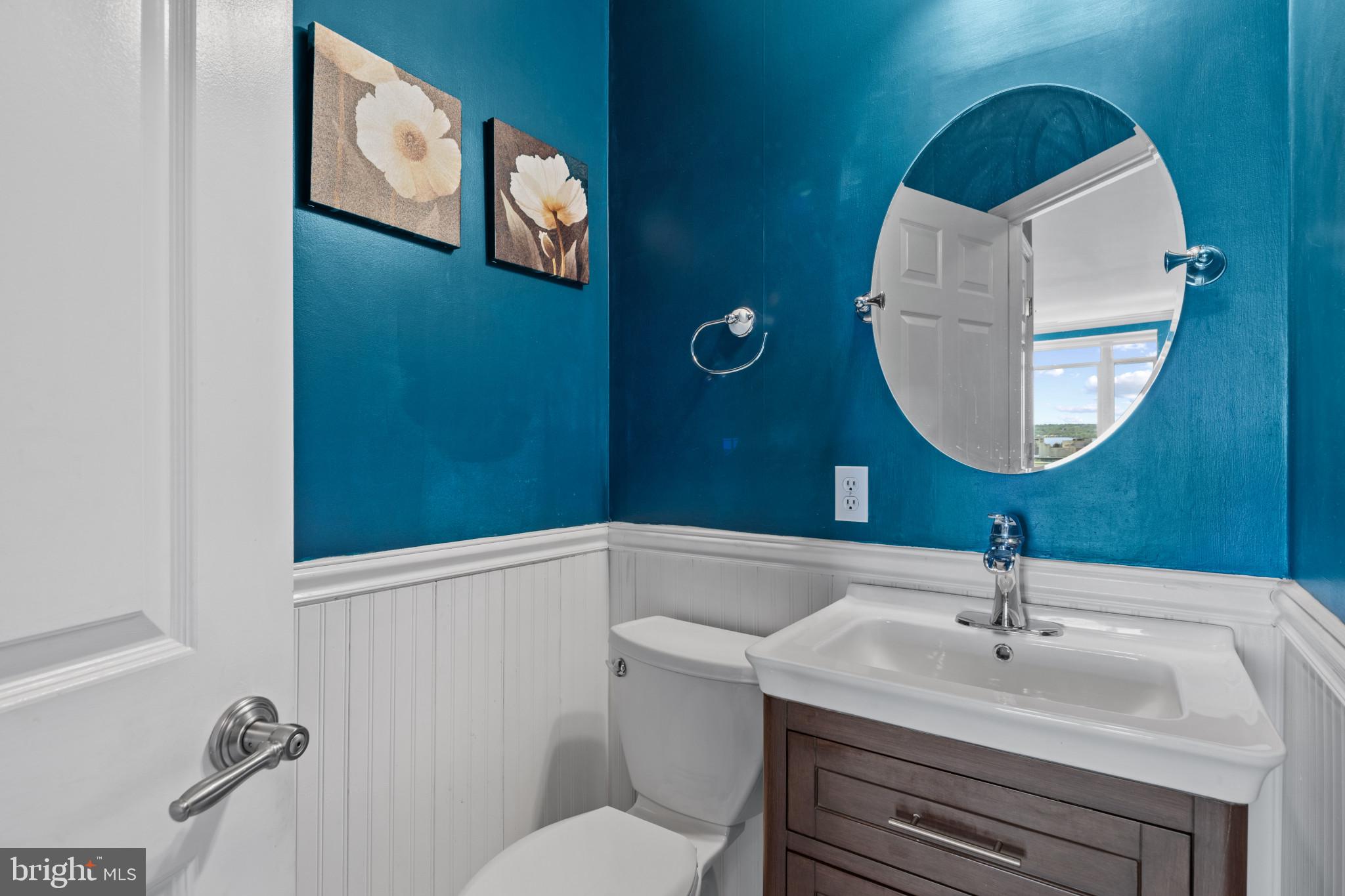 100 HARBORVIEW DR #2108