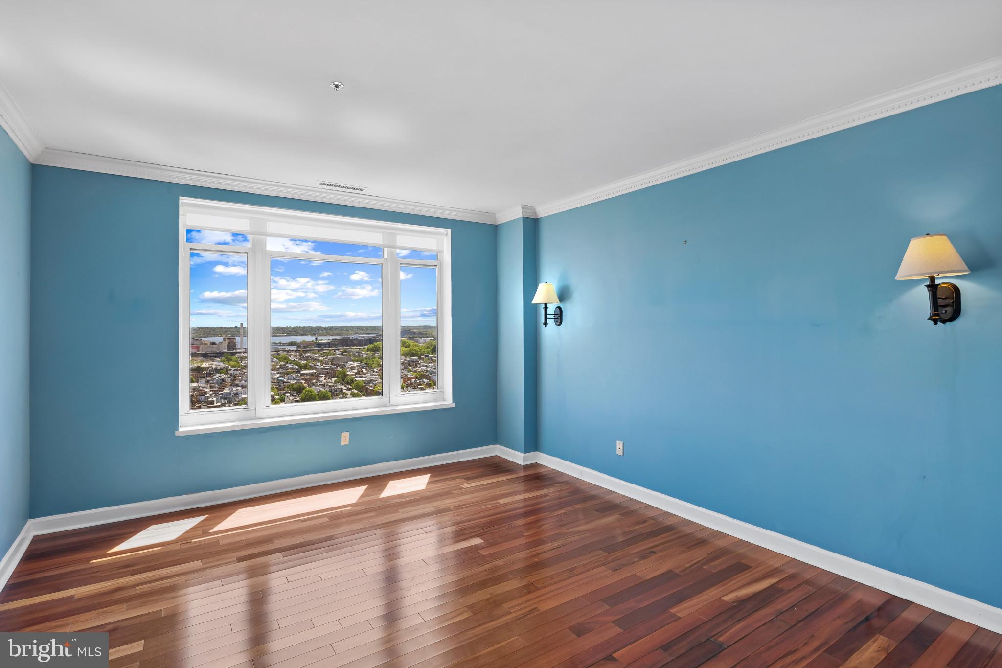 100 HARBORVIEW DR #2108