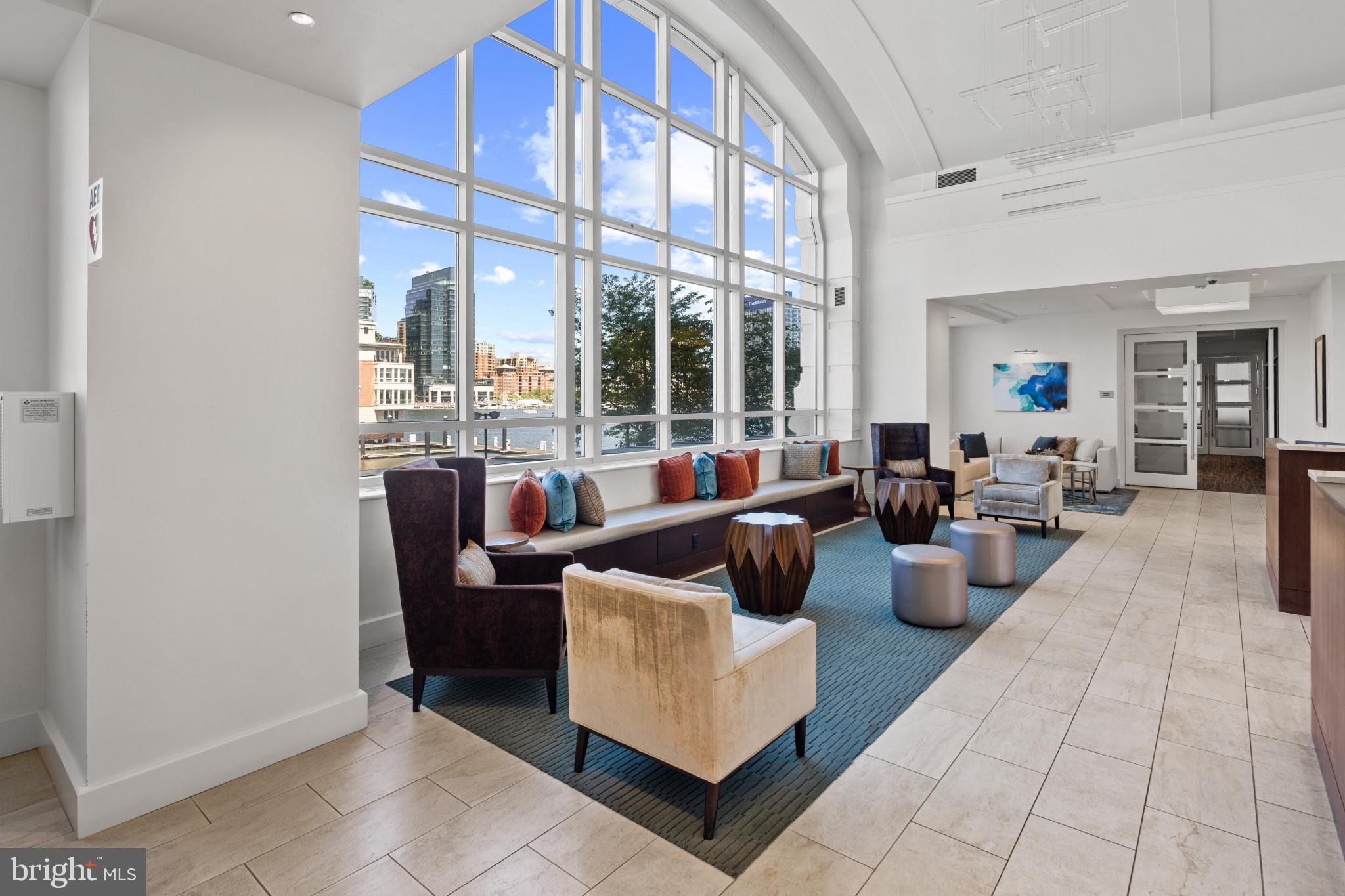 100 HARBORVIEW DR #2108