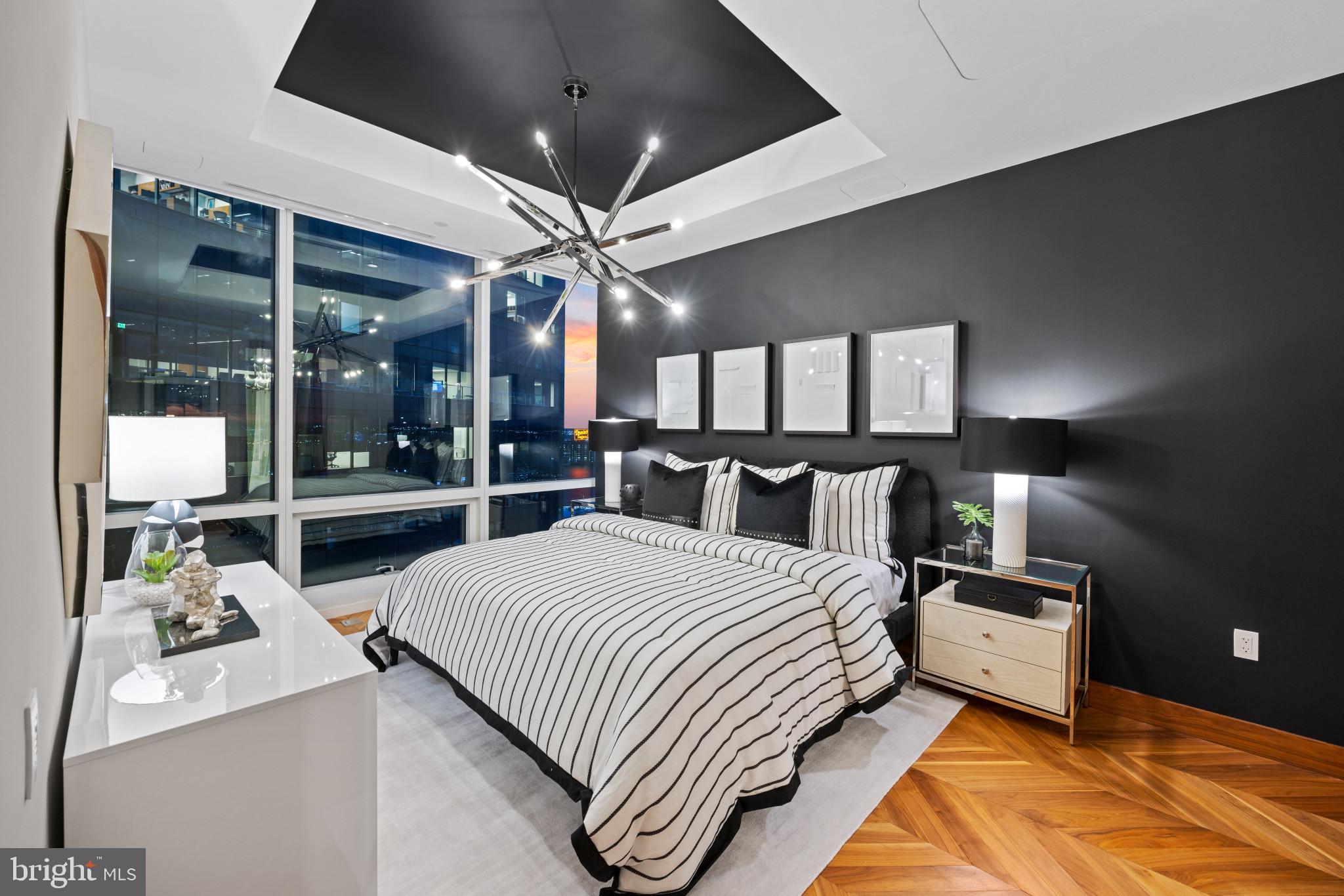 300 International Dr #1906