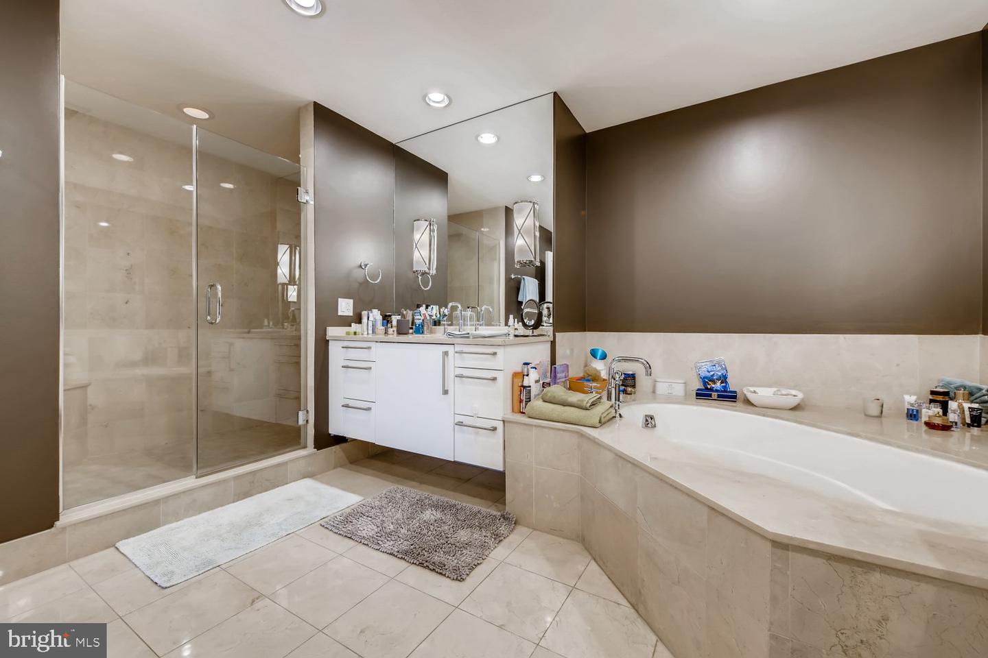 801 Key Hwy #470
