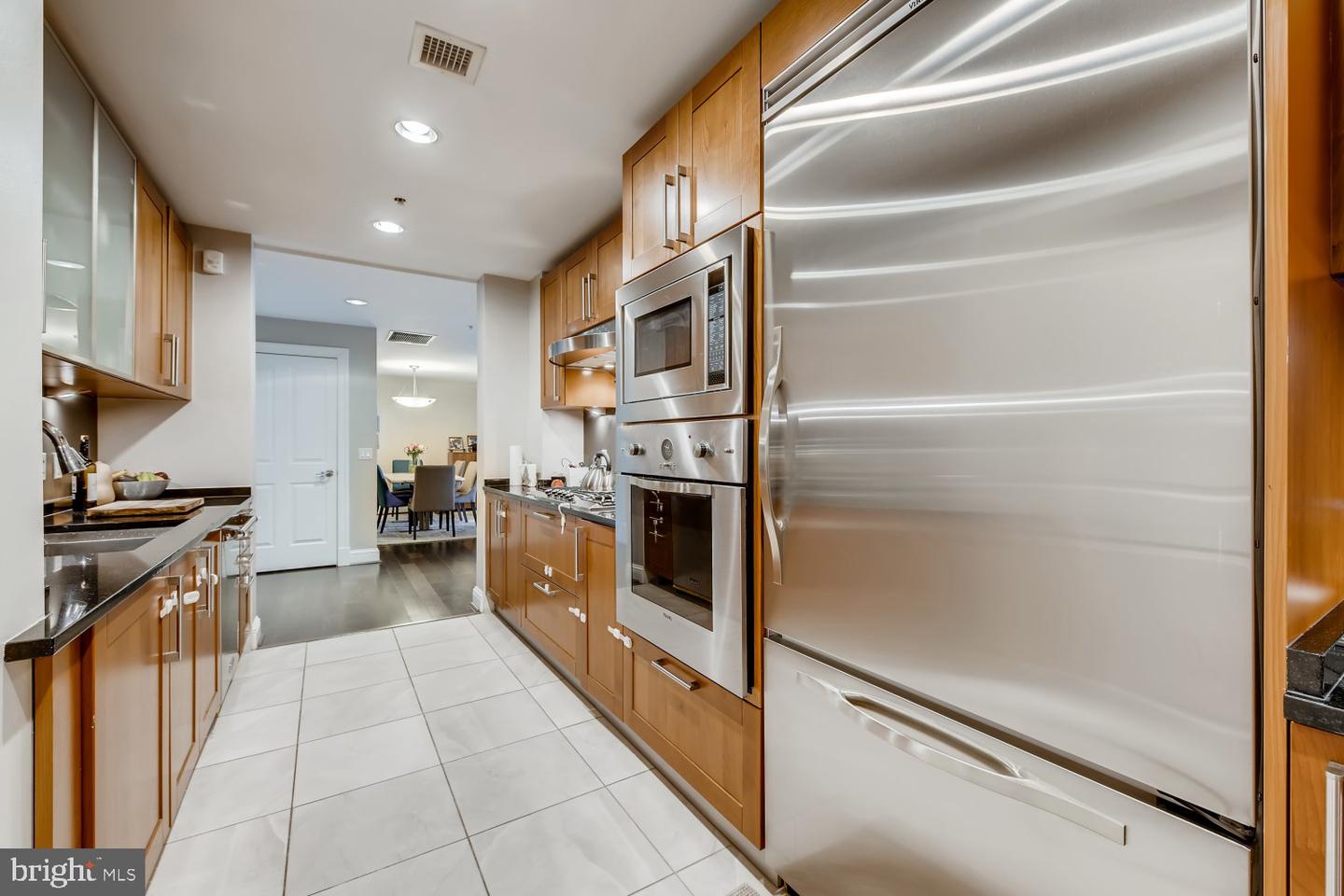 801 KEY HWY #470