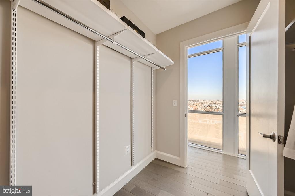 1330 LANCASTER STREET C1401