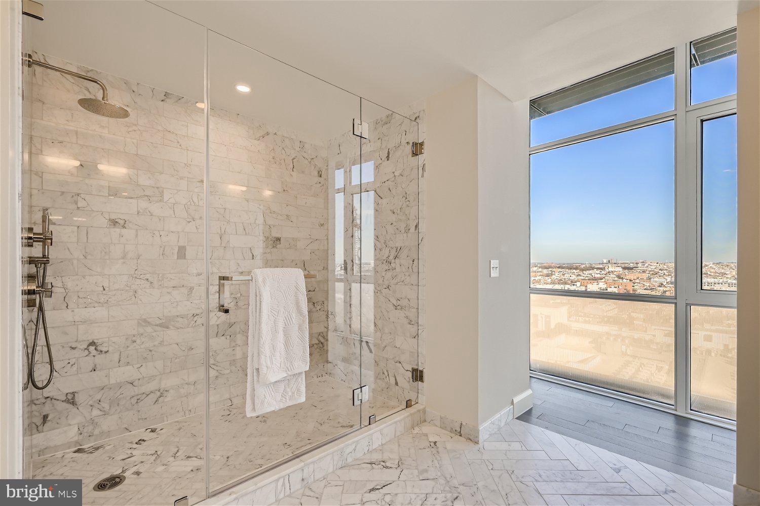 1330 LANCASTER STREET C1401