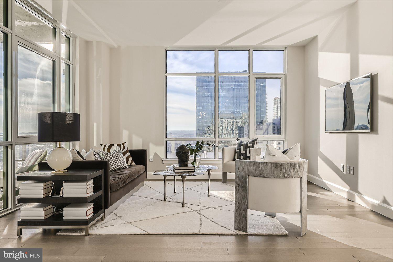 1330 LANCASTER STREET C1401