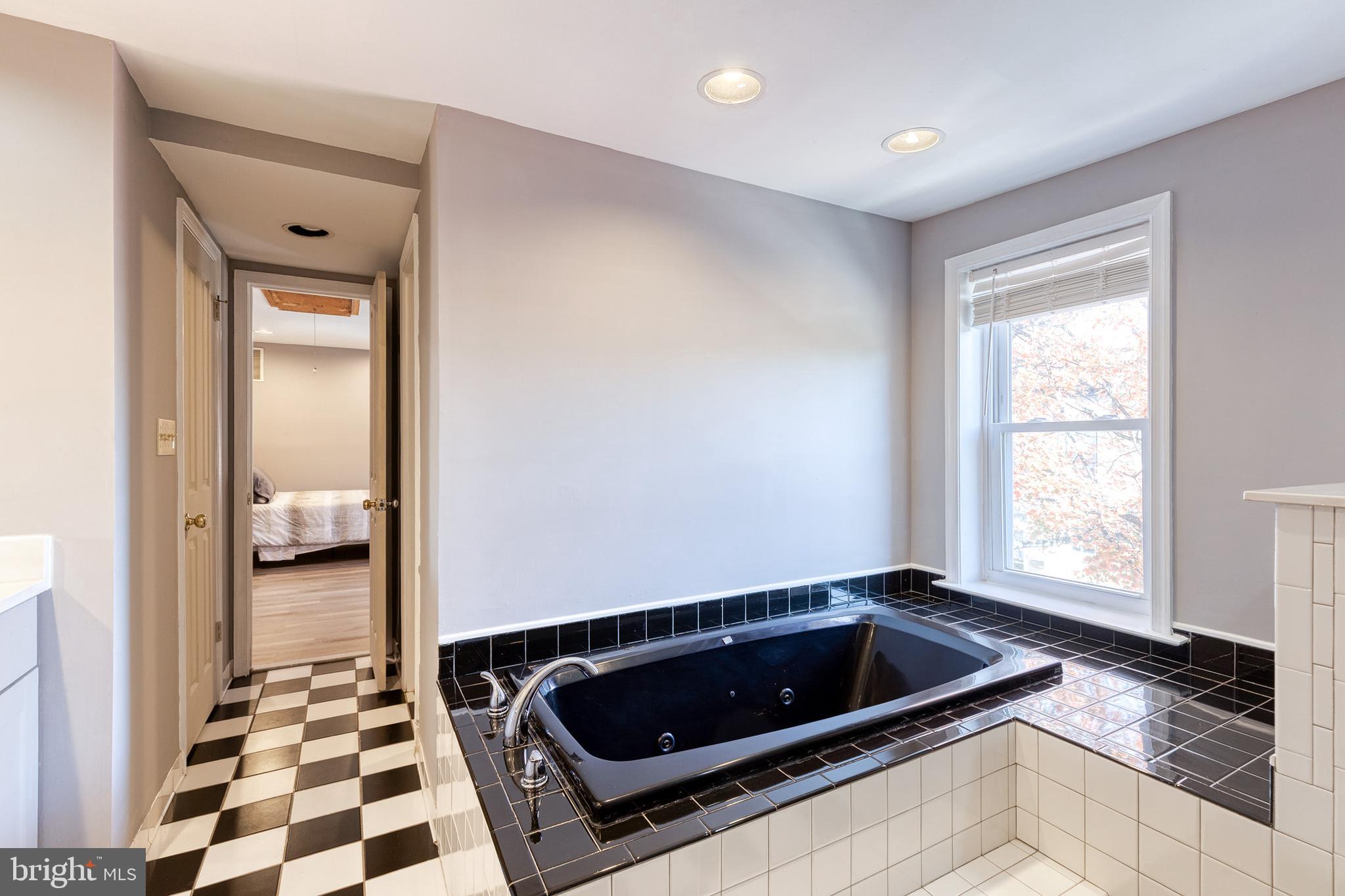 447 E GITTINGS STREET E