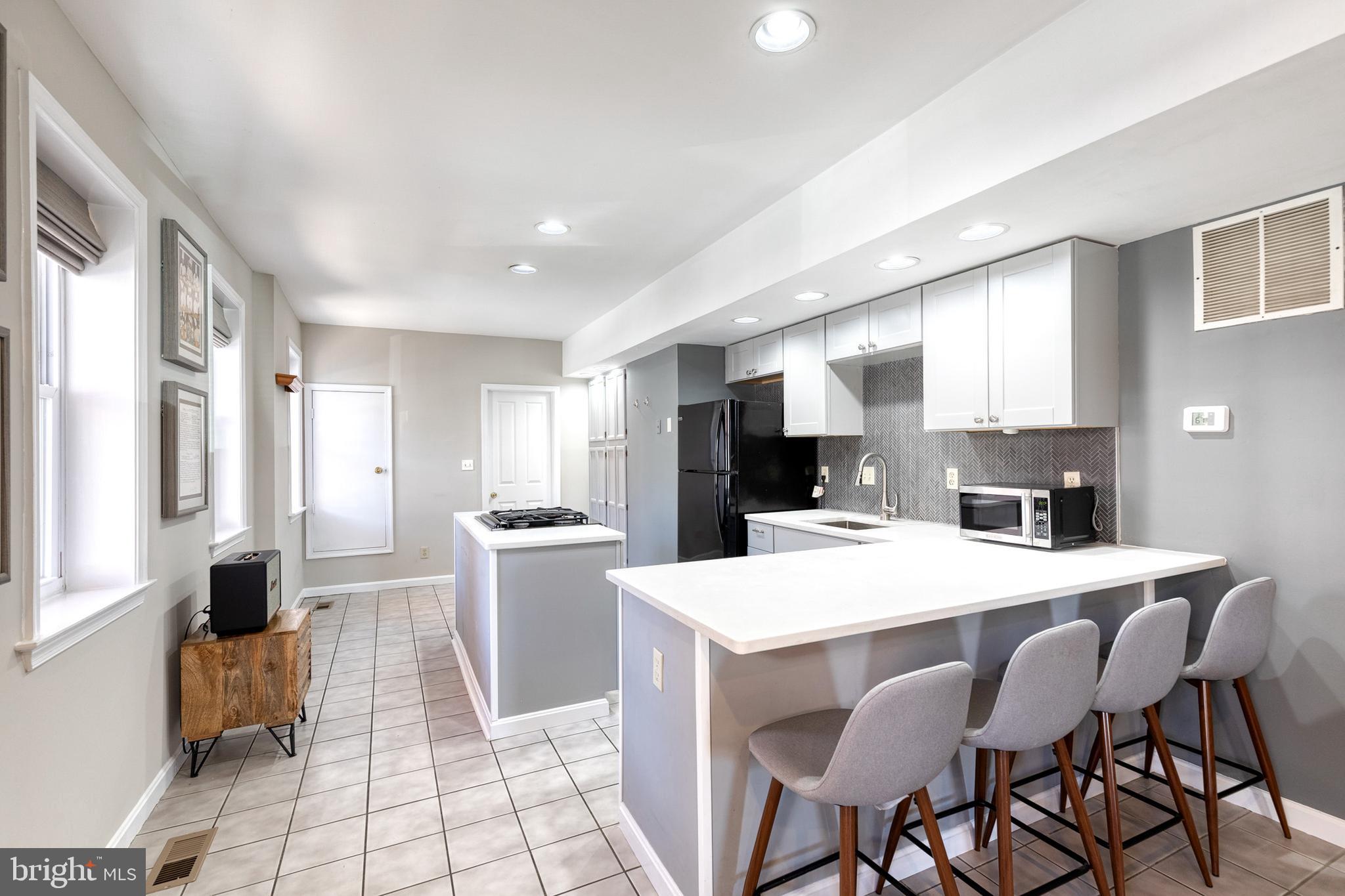 447 E GITTINGS STREET E