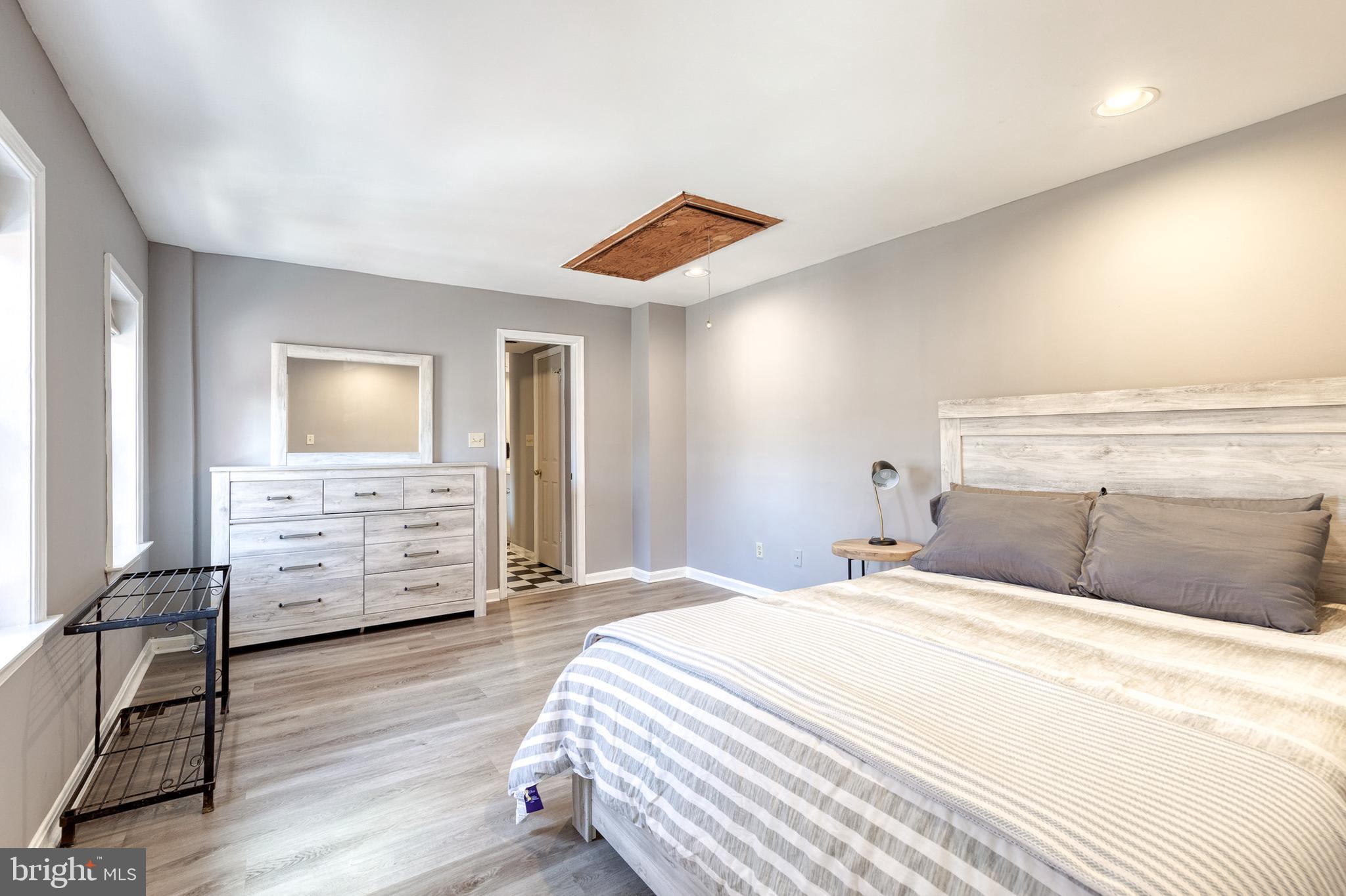 447 E GITTINGS STREET E