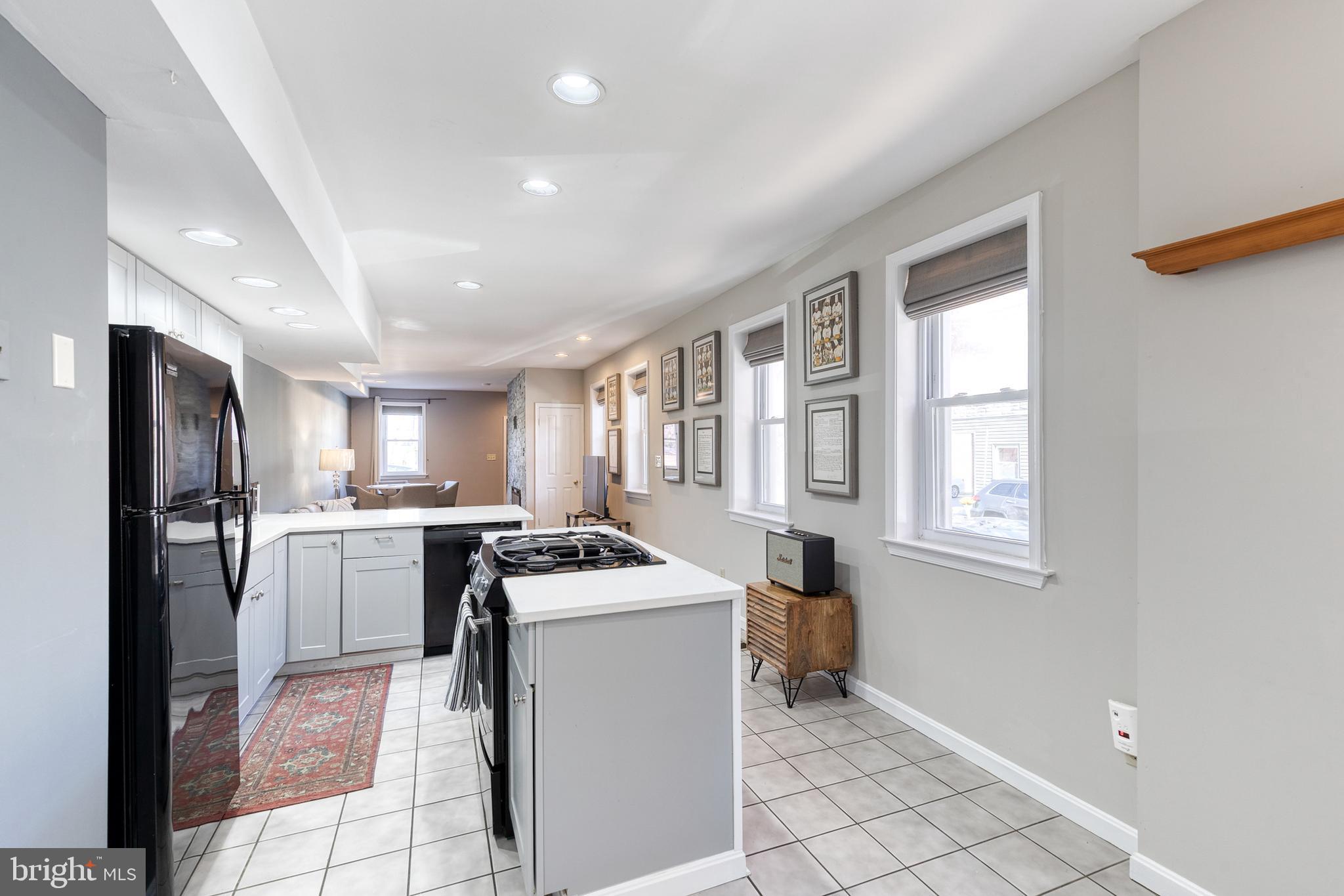 447 E GITTINGS STREET E