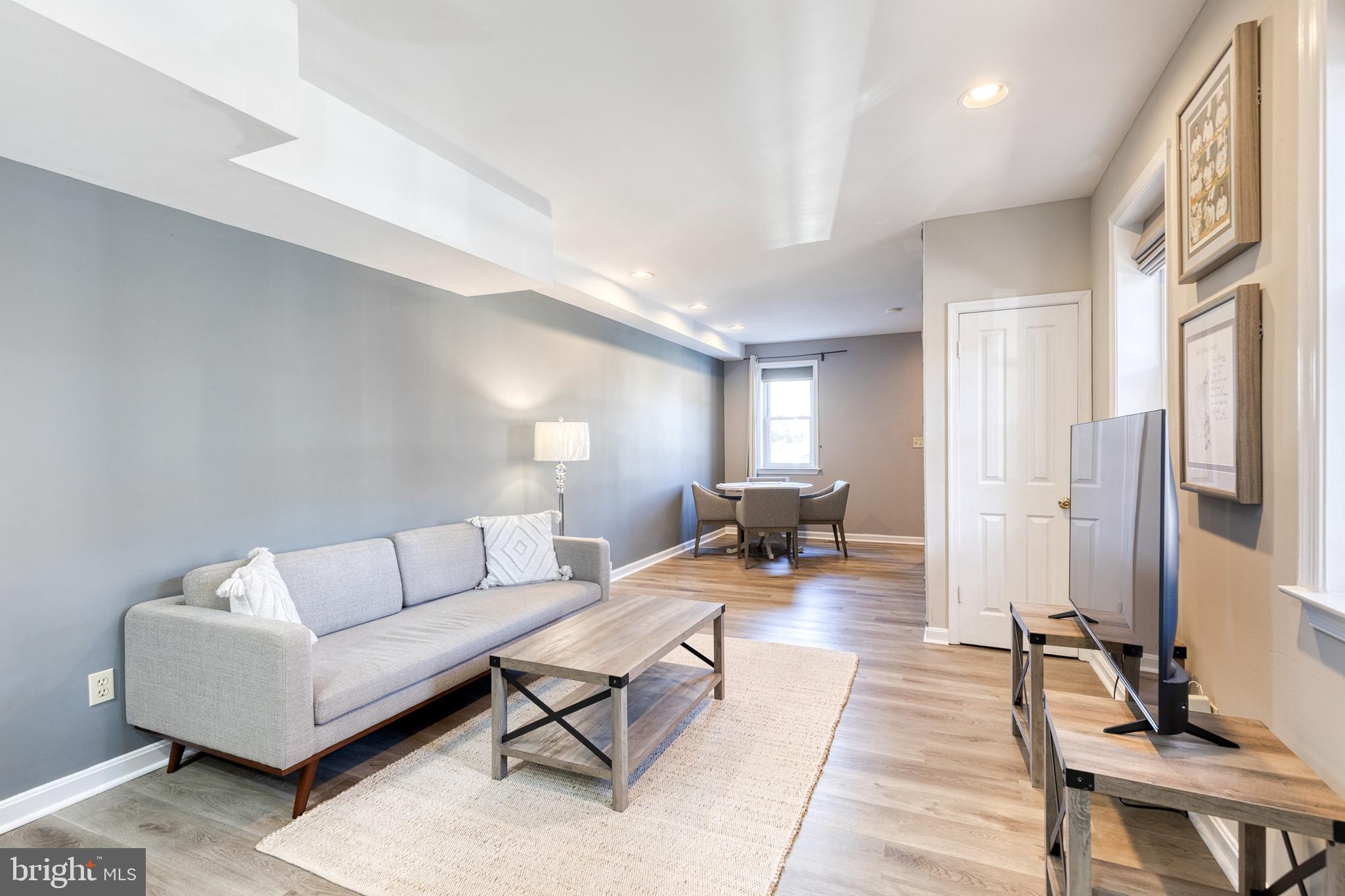 447 E GITTINGS STREET E