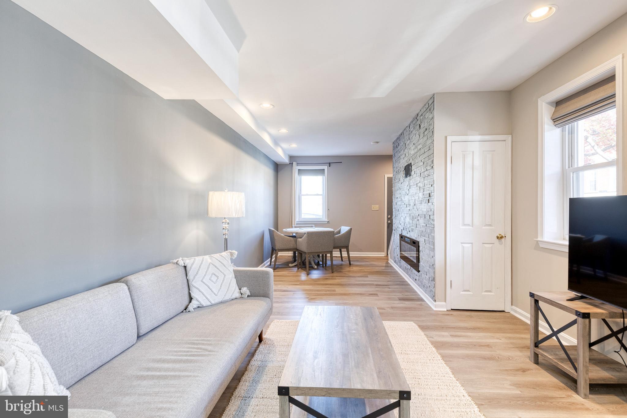 447 E GITTINGS STREET E