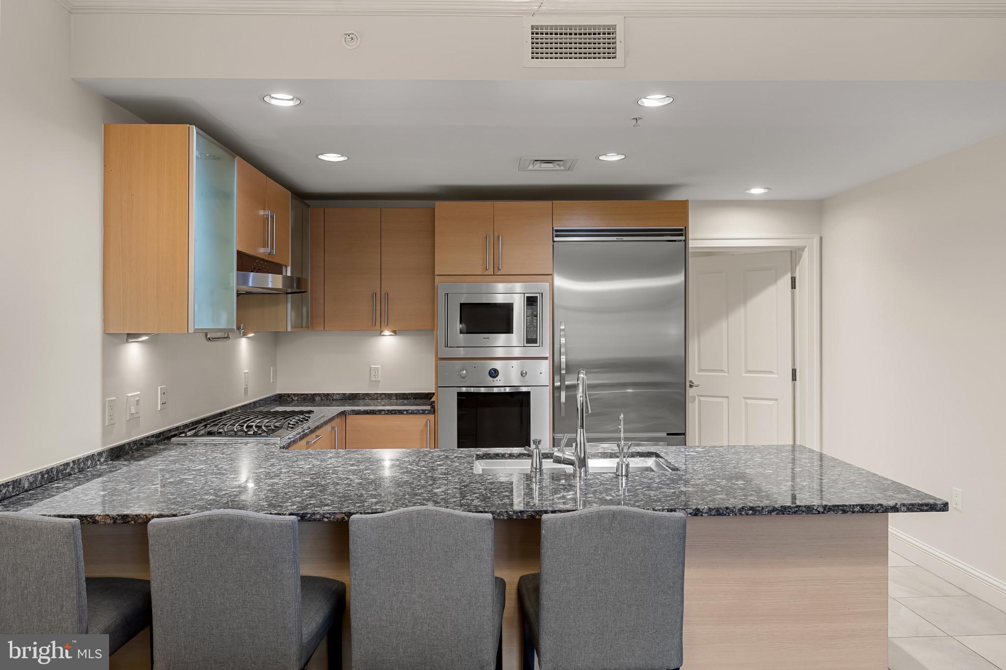 801 KEY HIGHWAY T-65