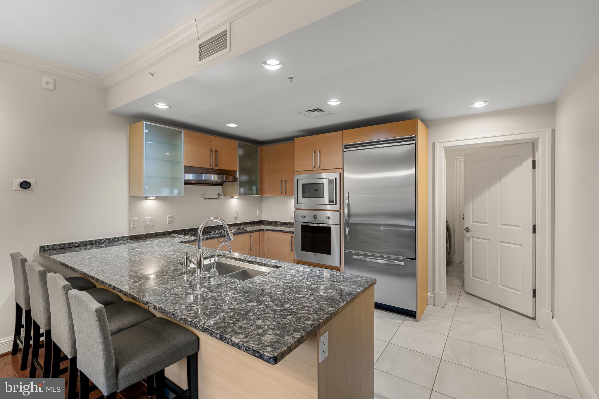 801 KEY HIGHWAY T-65