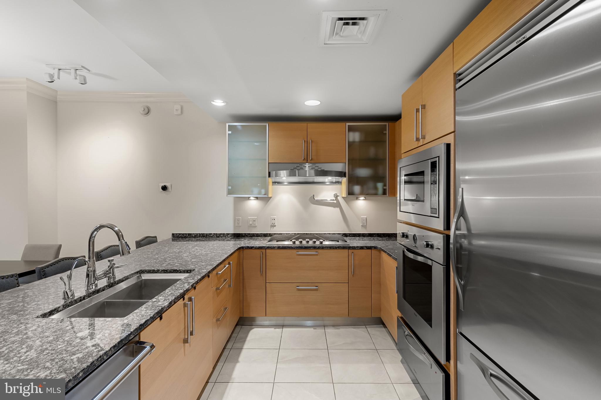 801 KEY HIGHWAY T-65