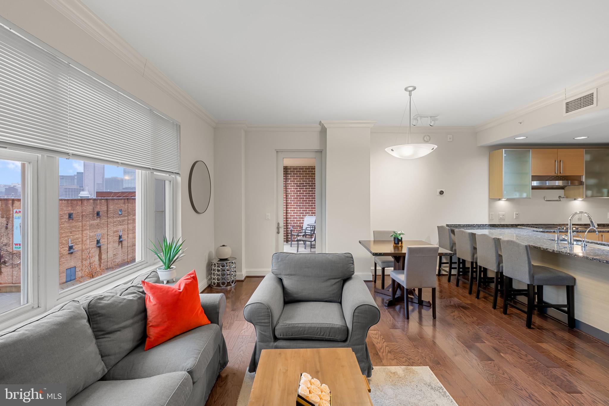 801 KEY HIGHWAY T-65