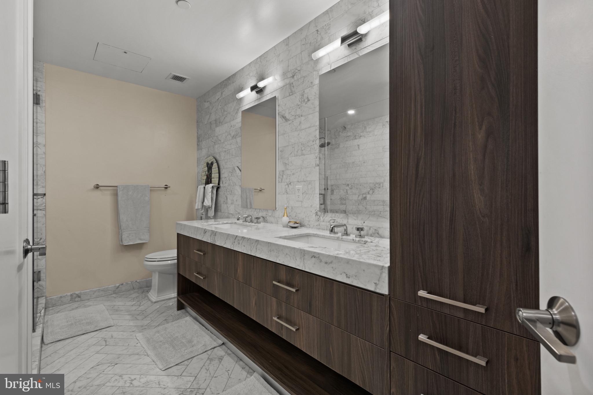 1330 LANCASTER STREET C403