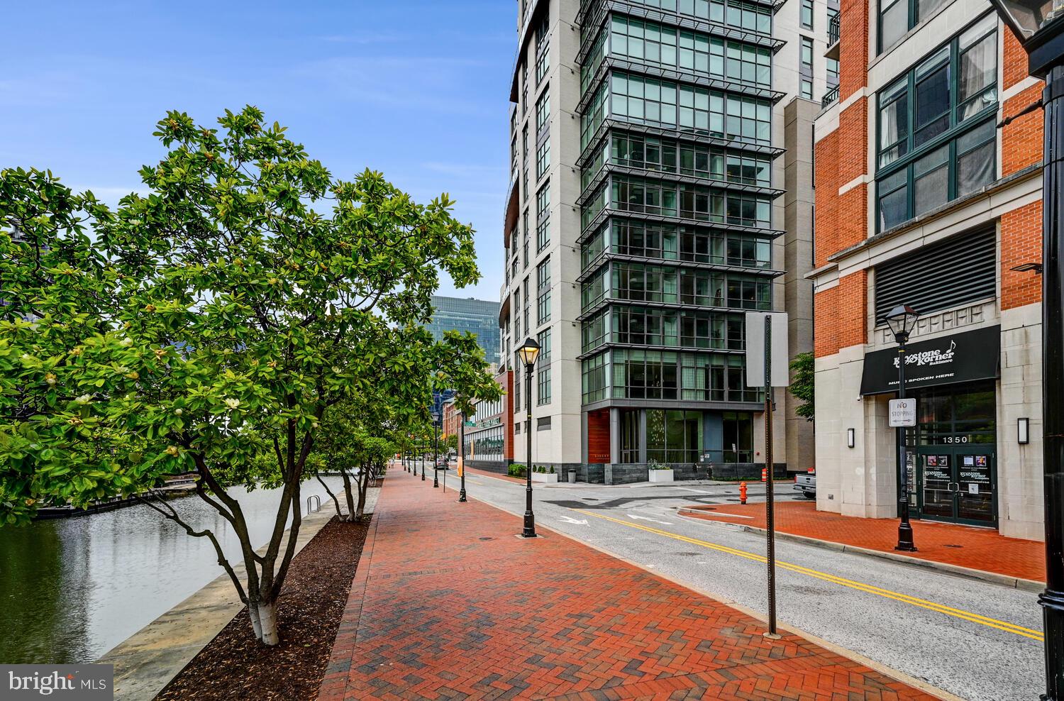 1330 LANCASTER STREET C901