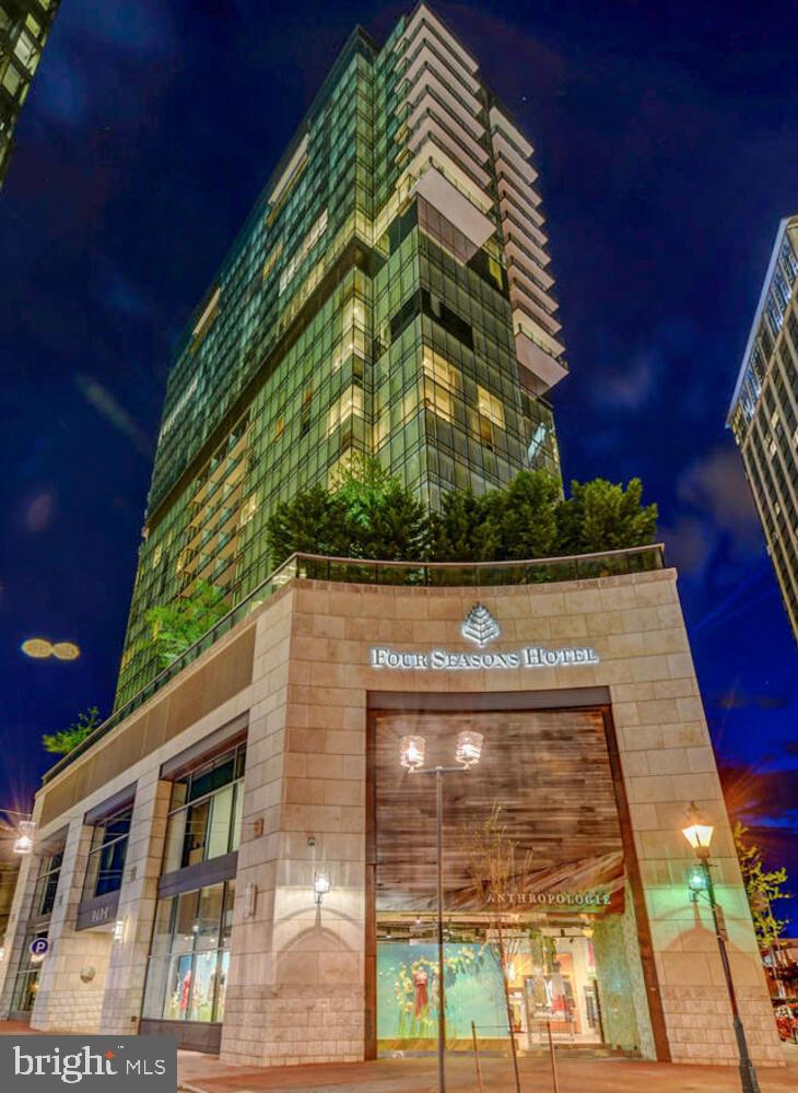 300 INTERNATIONAL DRIVE 1907