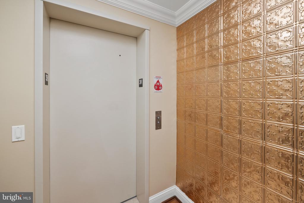 801 KEY HIGHWAY Unit: 336