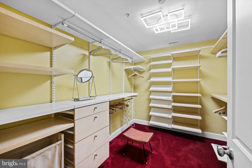 801 KEY HIGHWAY Unit: 336